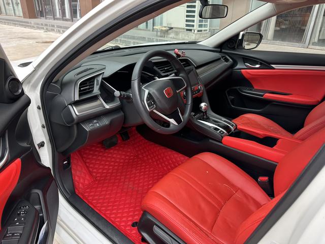 Honda Civic 2019 car image #10