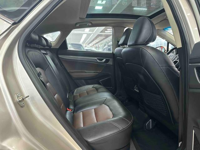 GEELY Emgrand GS 2016 car image #10