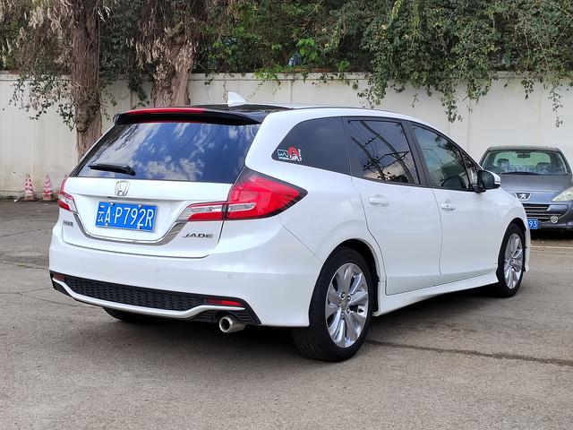 Honda Jade 2019 изображение автомобиля #10