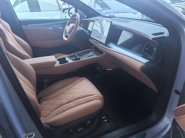 BYD Sea Lion 07 EV 2025 car image #10