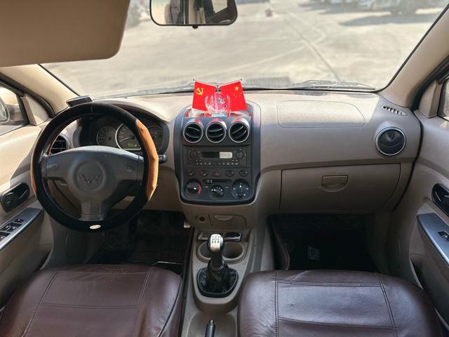 Wuling Hongguang 2012 immagine di auto #10