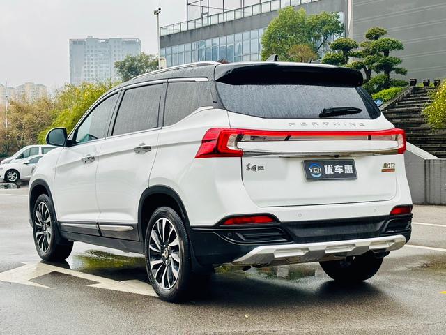 Forthing T5 2019 car image #10