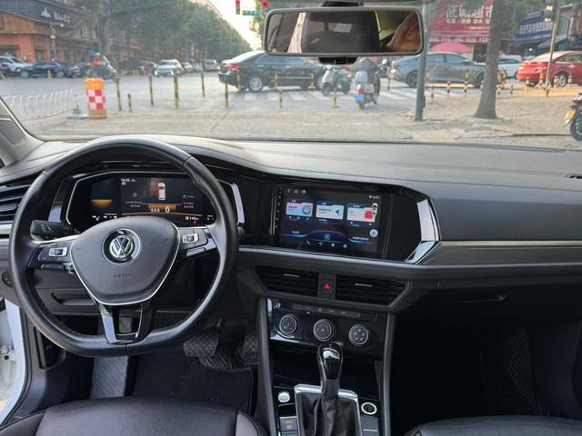 Volkswagen Sagitar 2022 car image #10