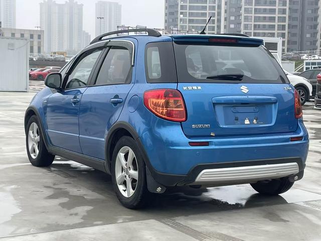 铃木 天语 SX4 2011 汽车图片 #10