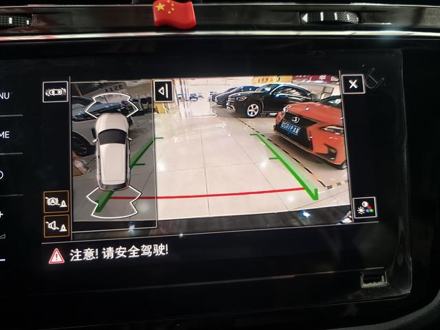 Volkswagen Tiguan L 2020 car image #10