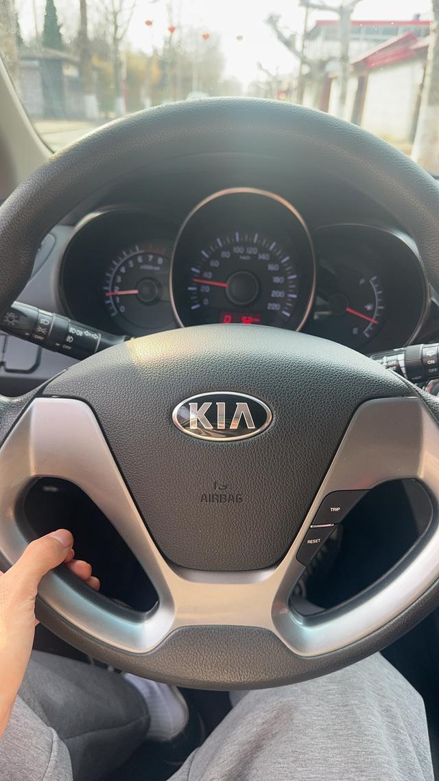 Kia K2 2016 image de voiture #10