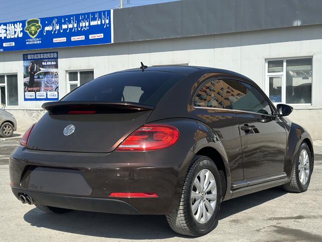 Volkswagen Beetle 2012 изображение автомобиля #10