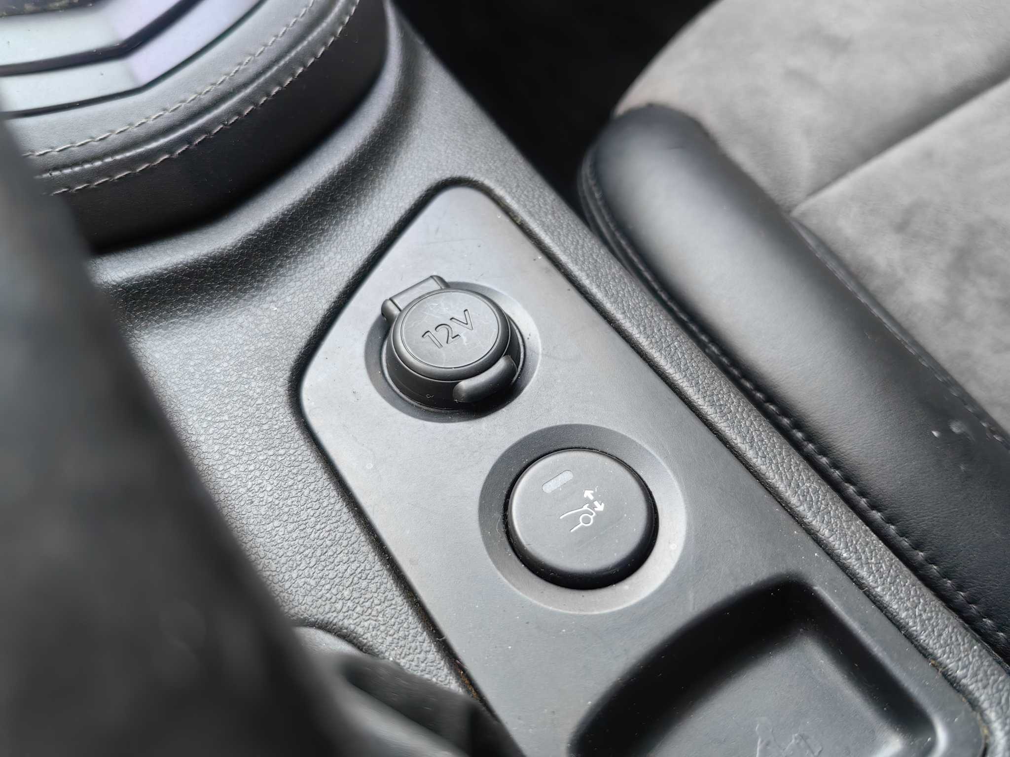 Peugeot RCZ 2012 car image #10