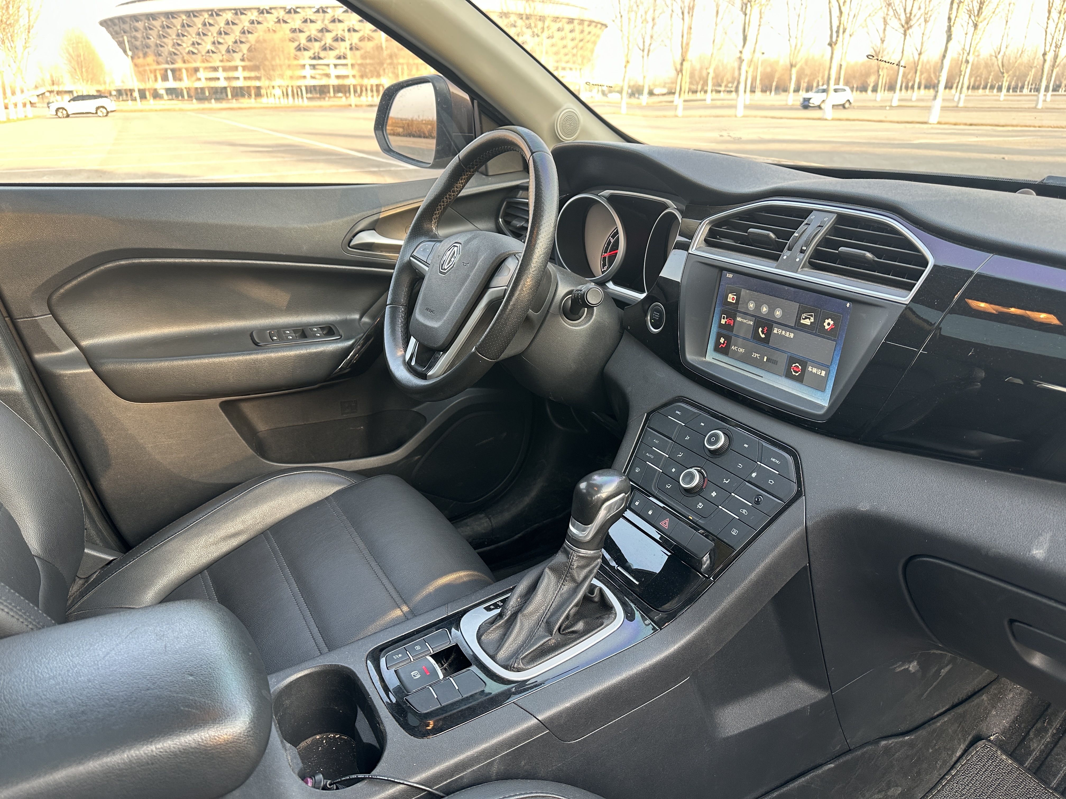 MG GS 2017 car image #10