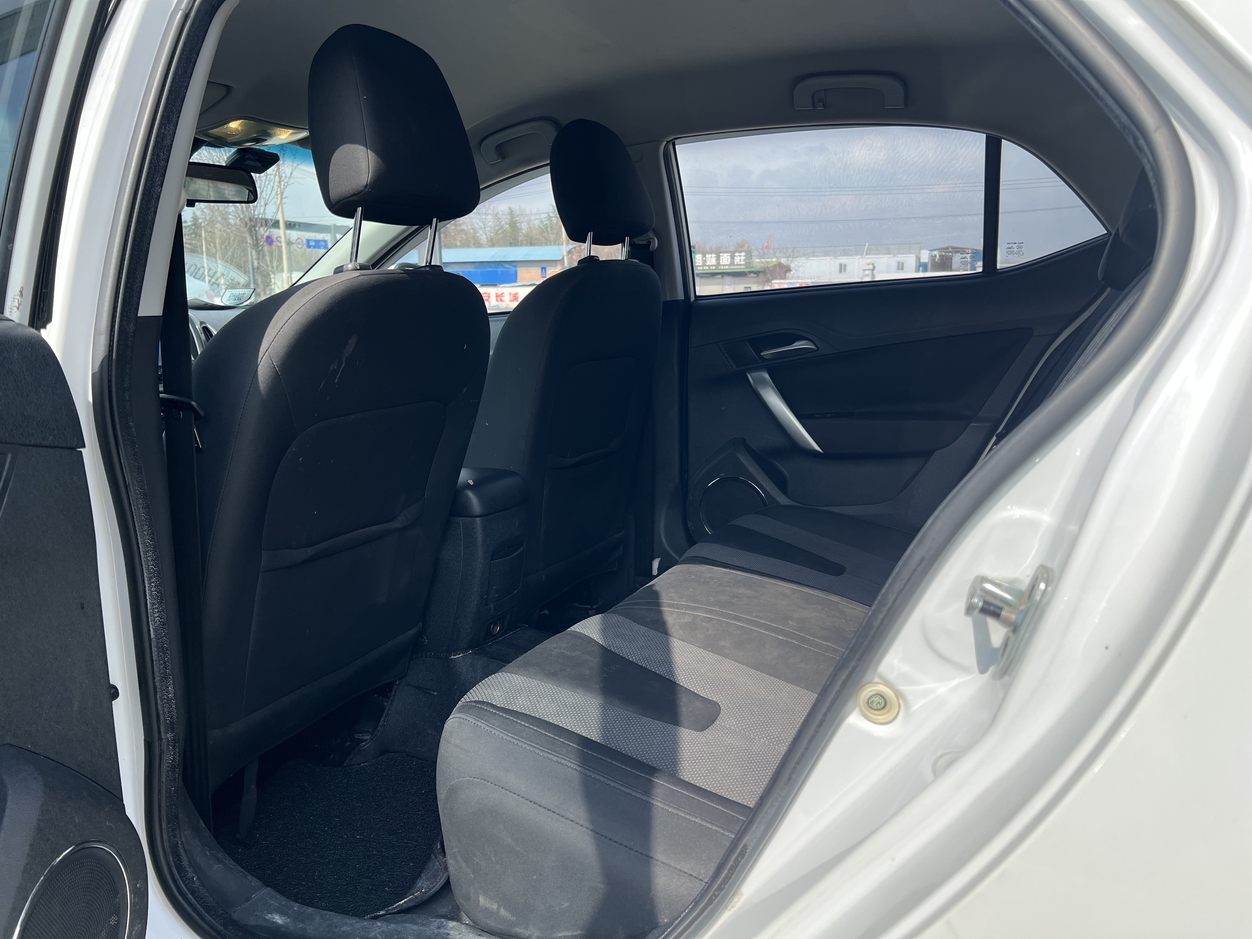 5 2015 car image #10