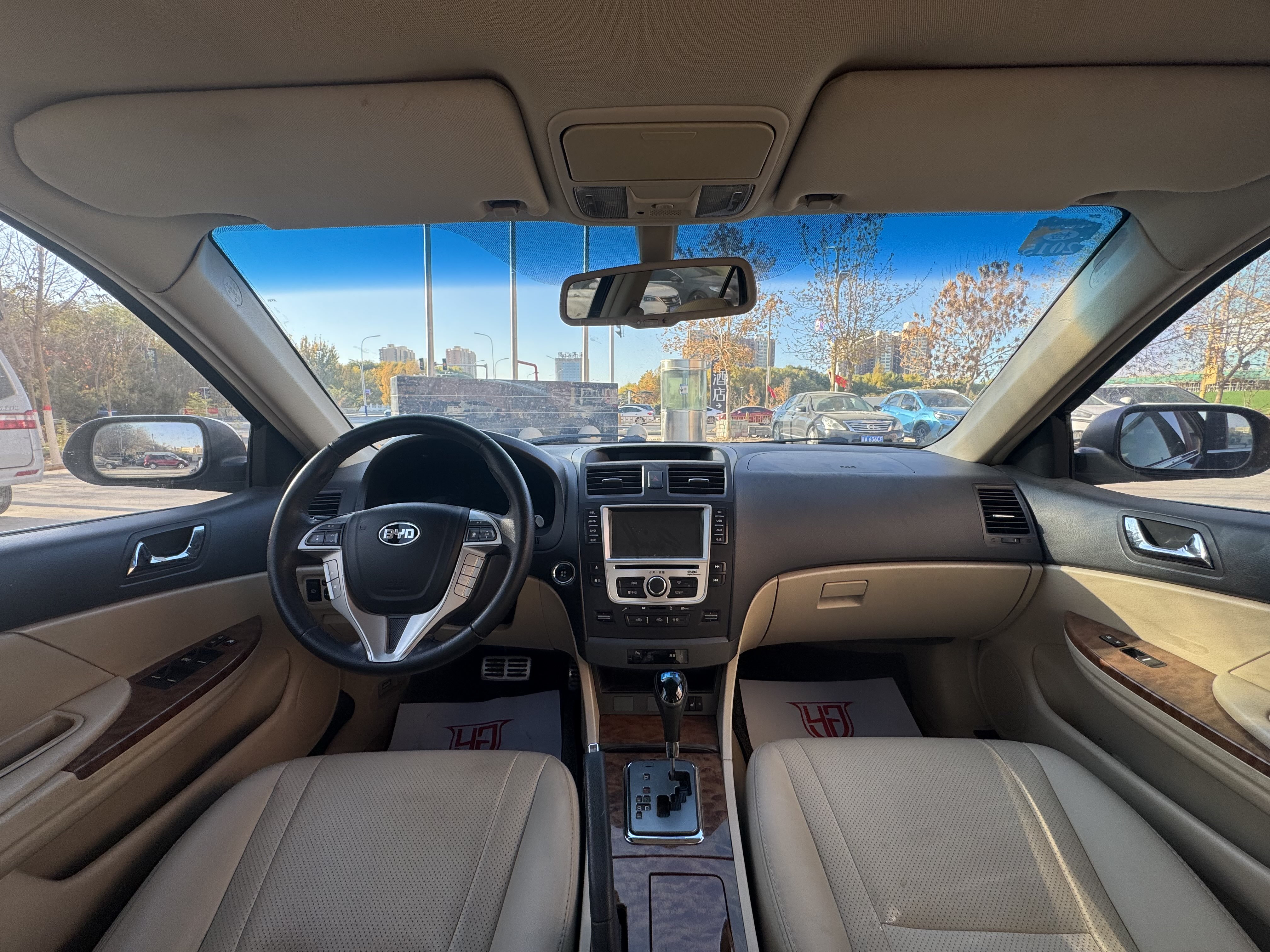 BYD G6 2013 car image #10