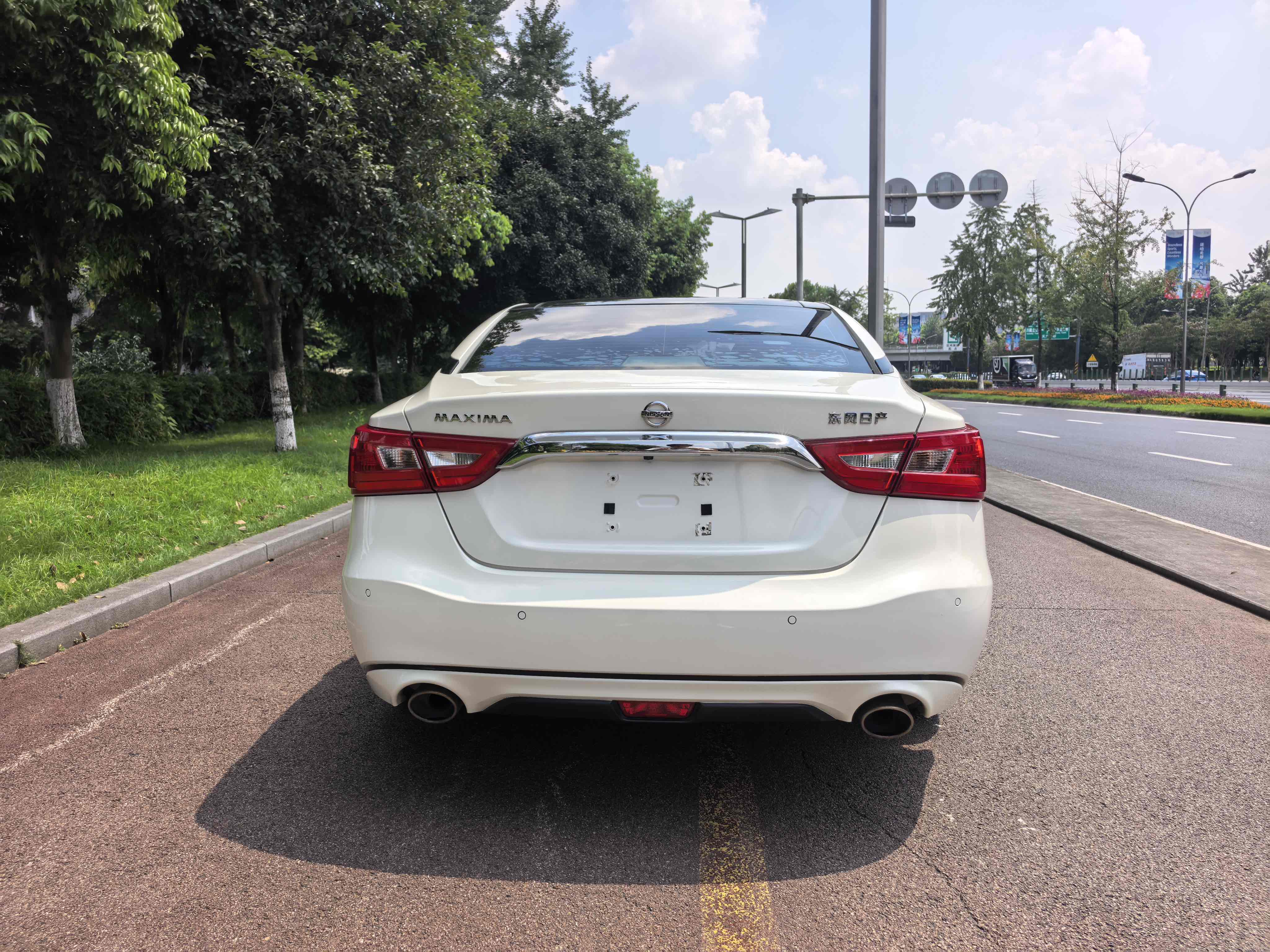 Nissan Maxima 2018 صورة سيارة #10