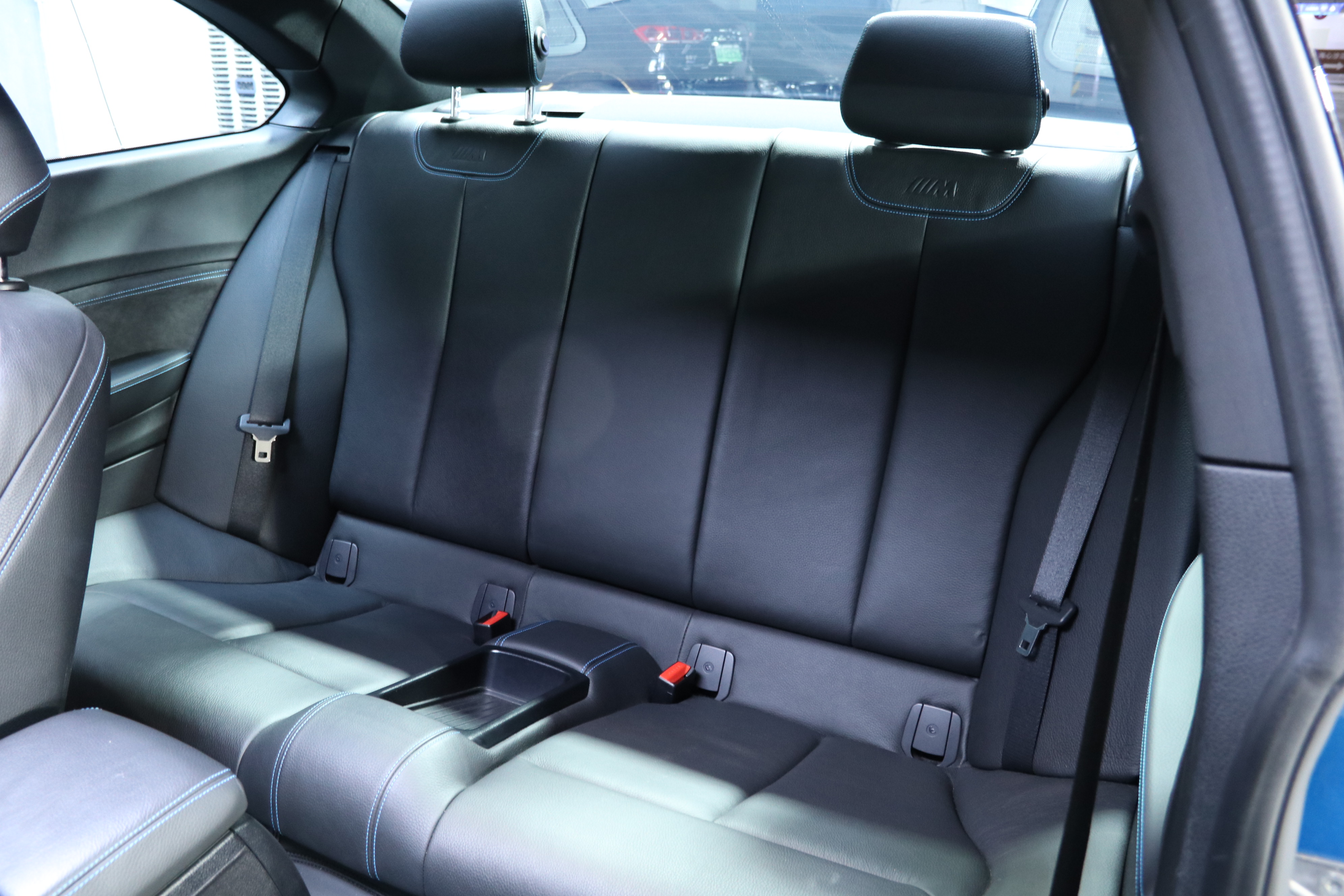 BMW M2 2016 car image #10