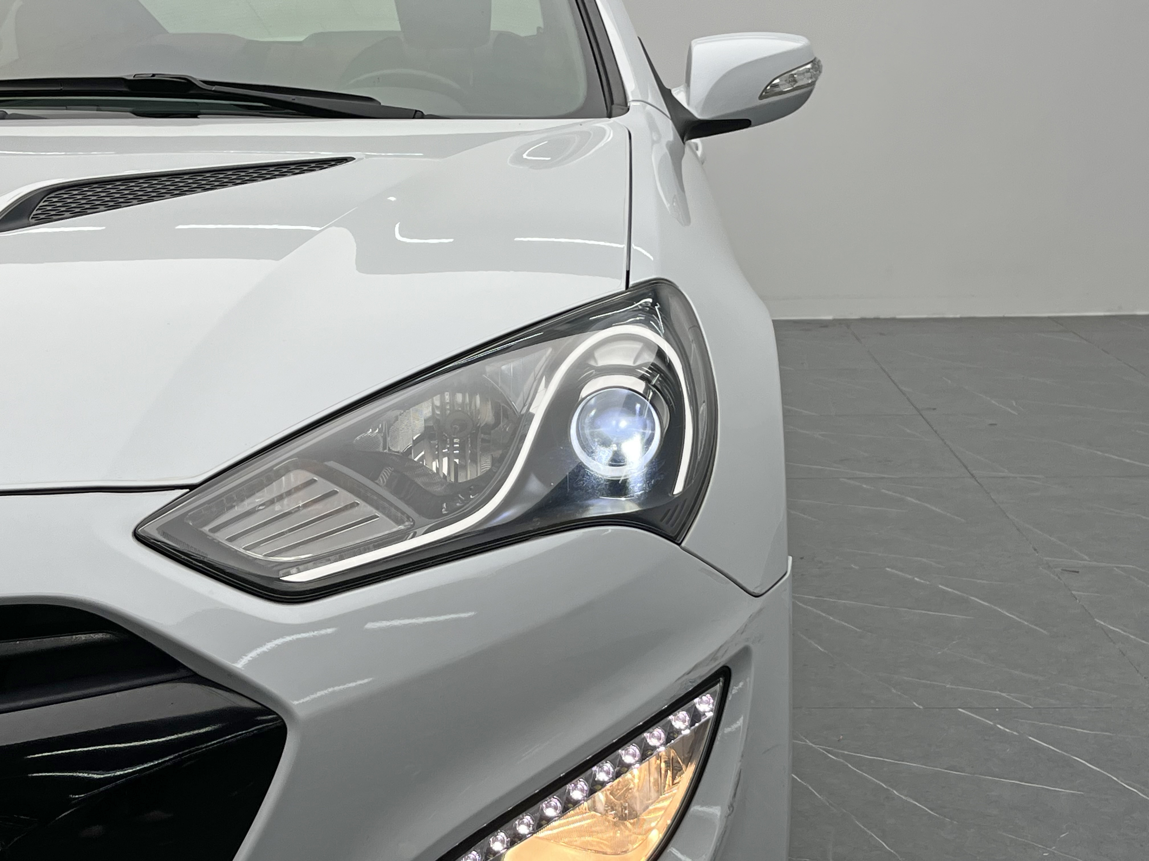 Hyundai Coupe 2014 car image #10