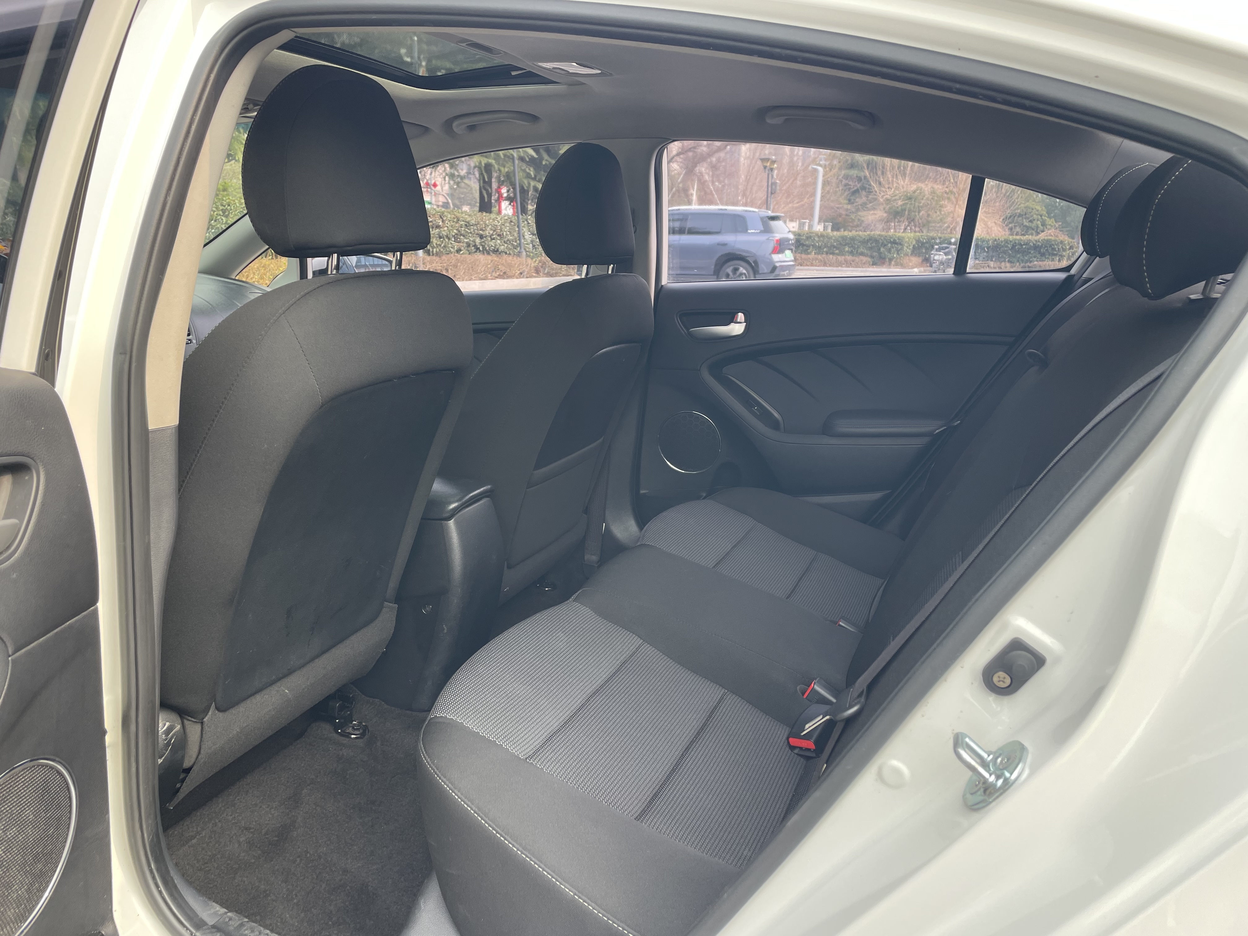 起亚 起亚K3 2017 汽车图片 #10