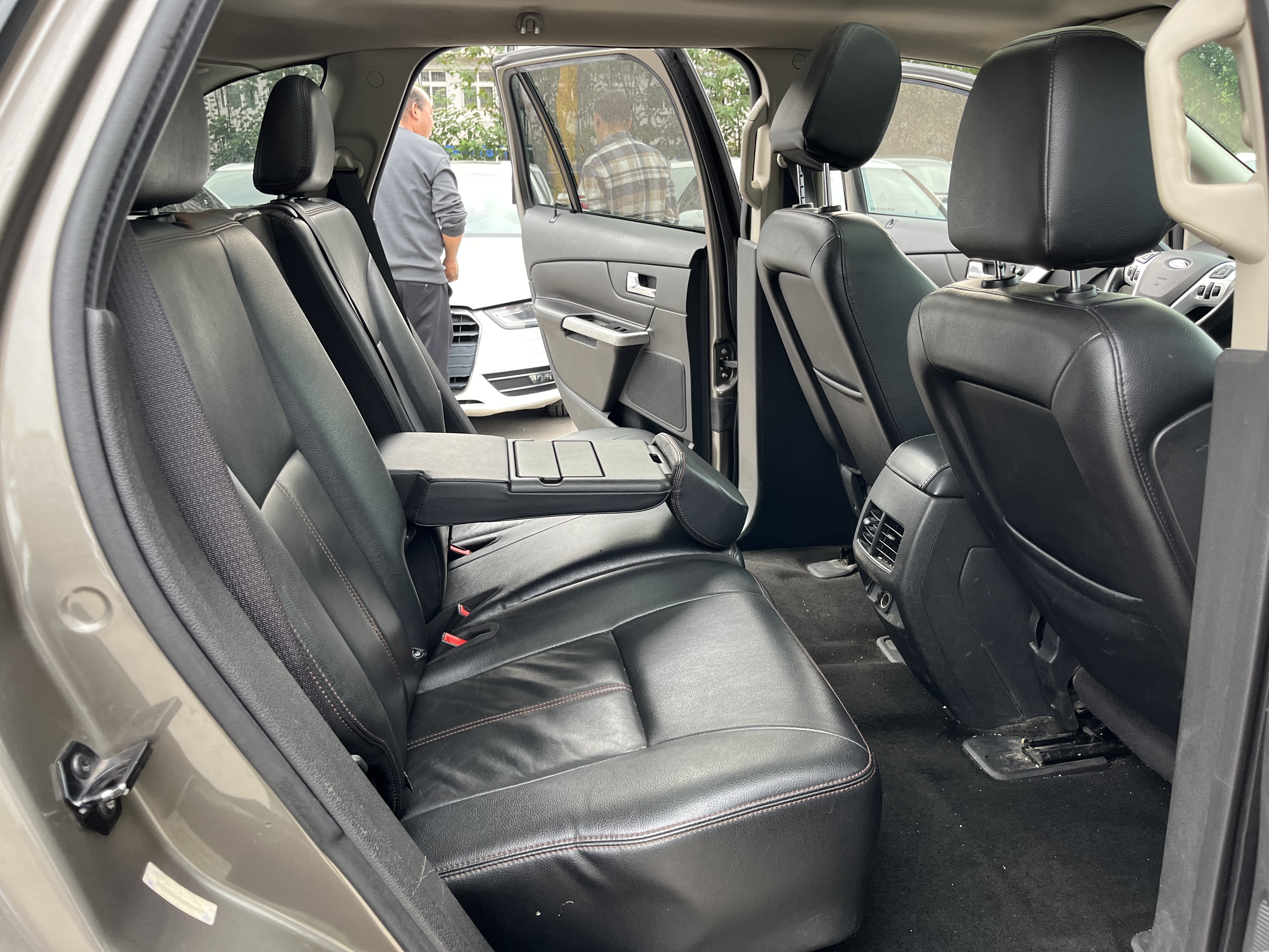 Ford Edge (Imported) 2013 صورة سيارة #10