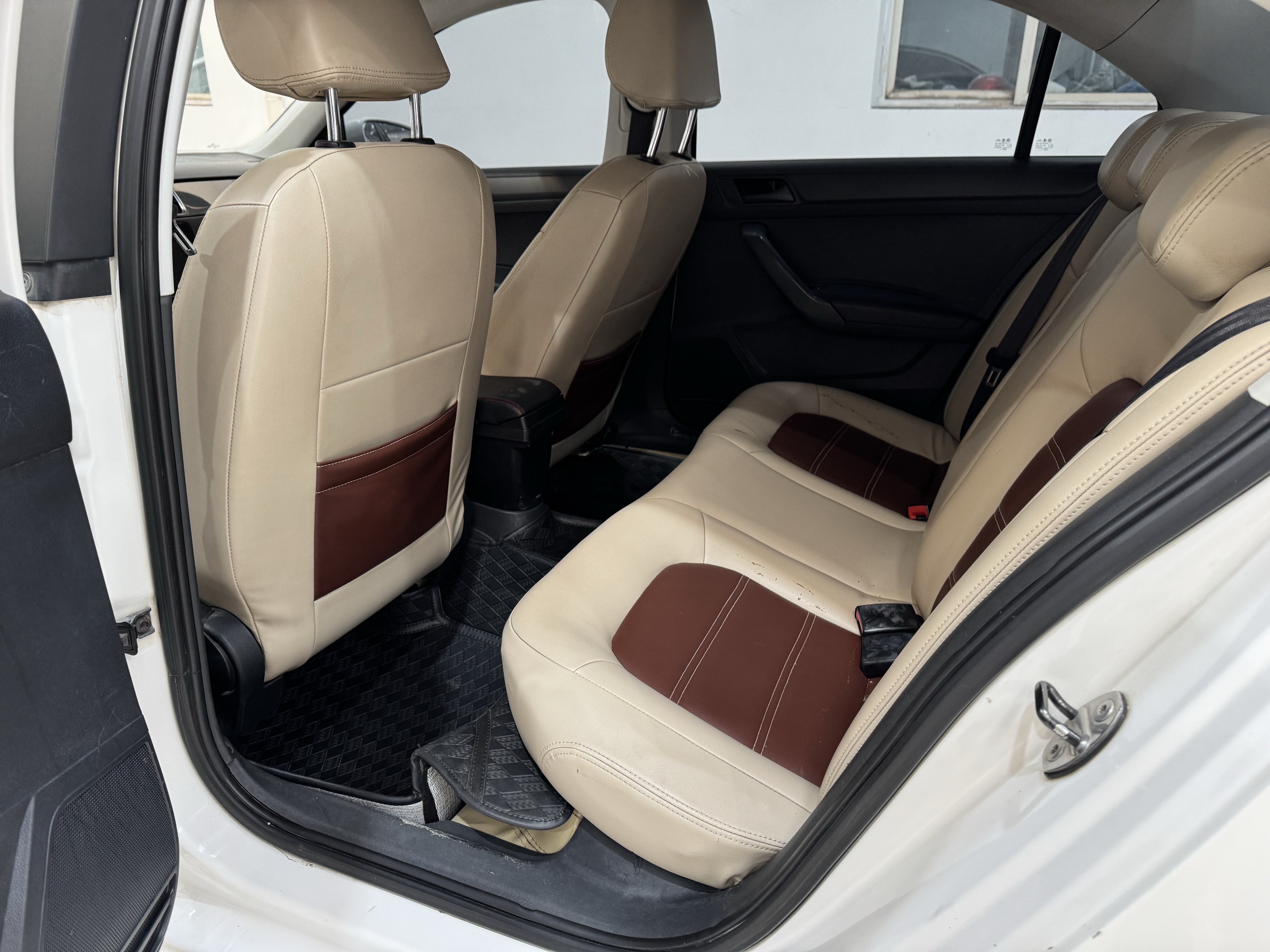 Volkswagen Santana 2013 #10 Volkswagen Santana 2013 immagine di auto #10