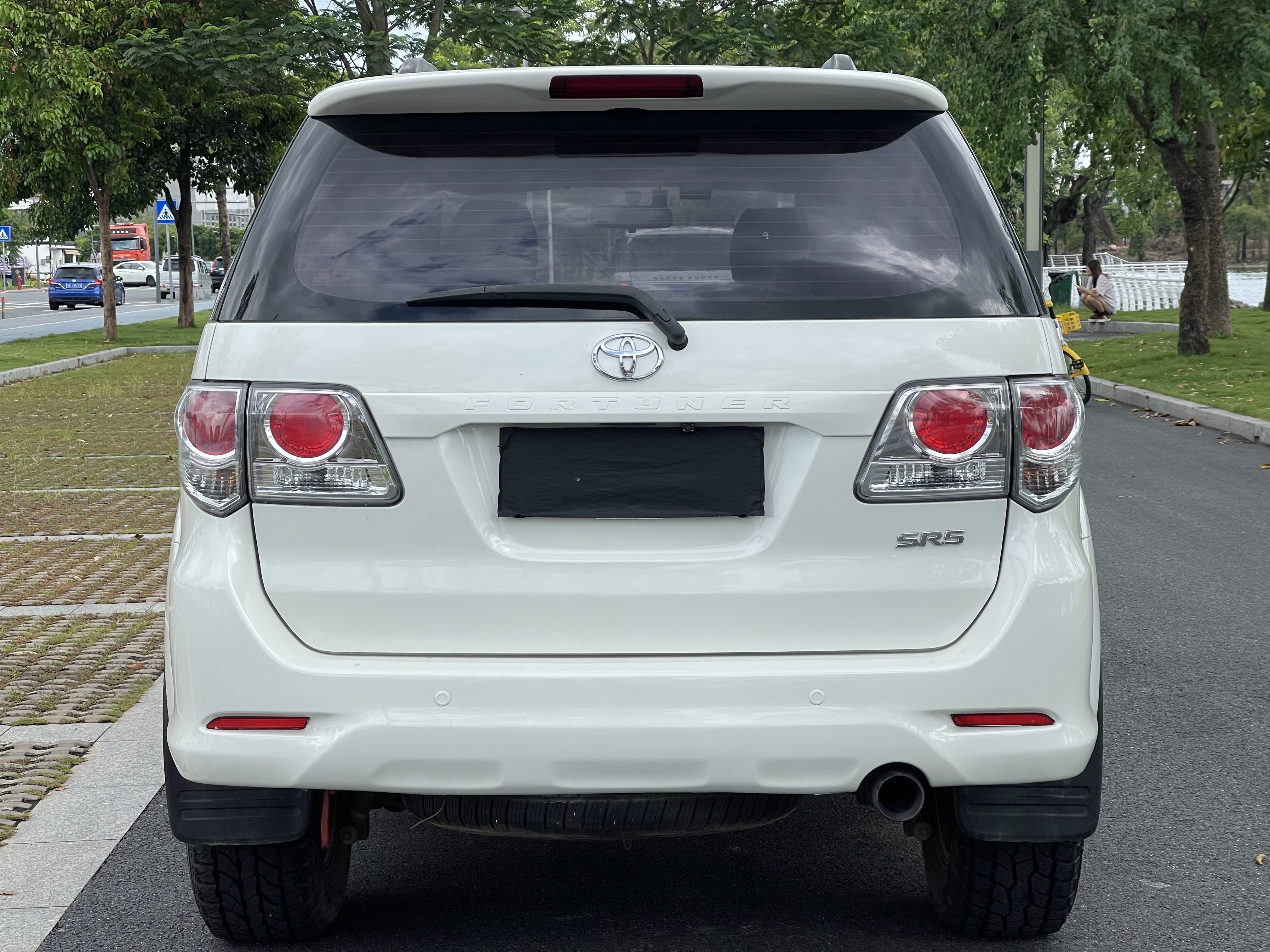 Toyota Fortuner 2015 immagine di auto #10