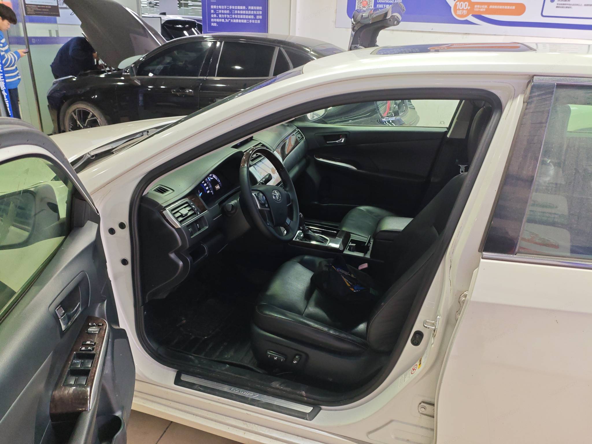 Toyota Camry 2017 car image #10