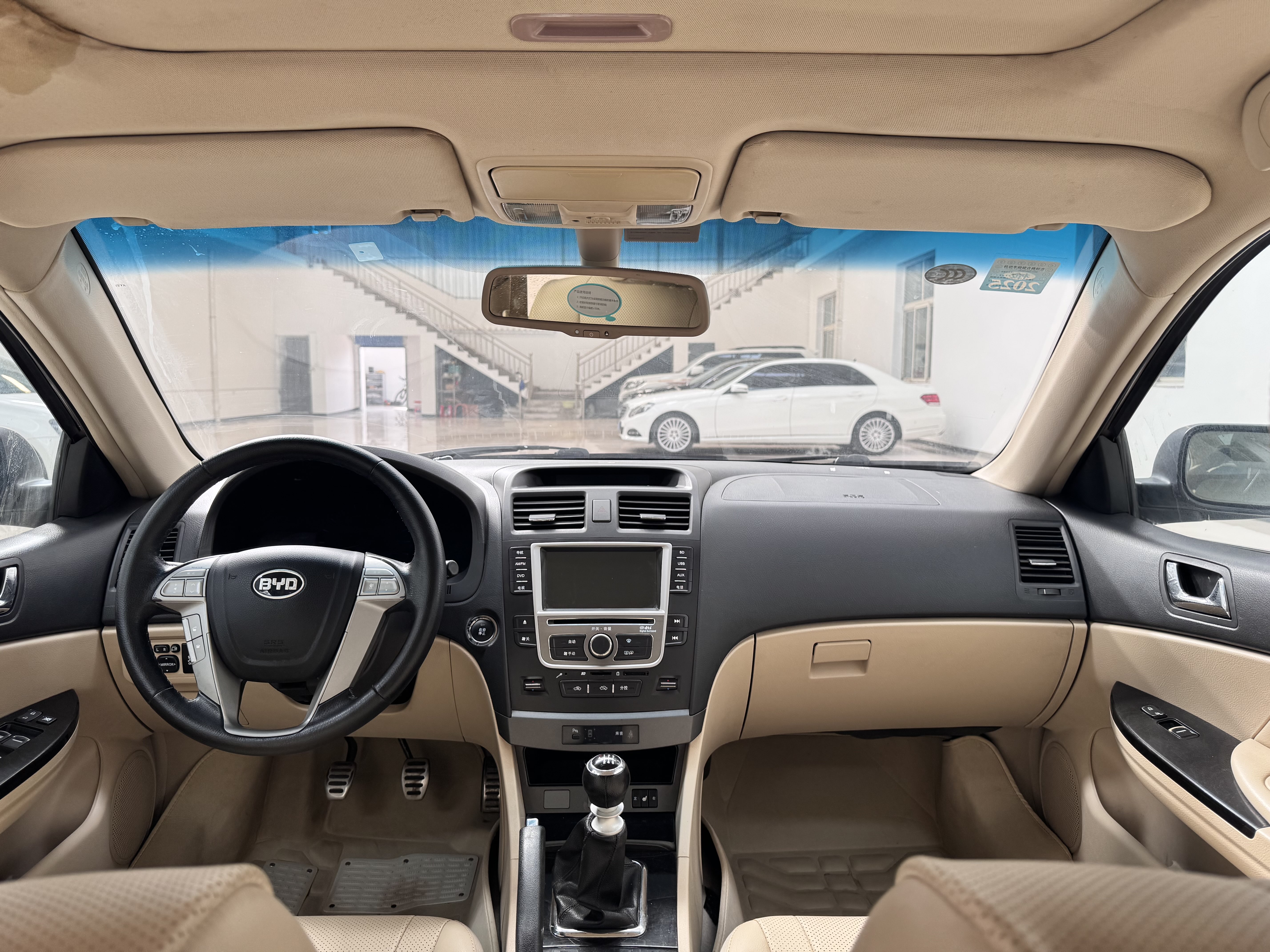 BYD G6 2014 #10 BYD G6 2014 car image #10