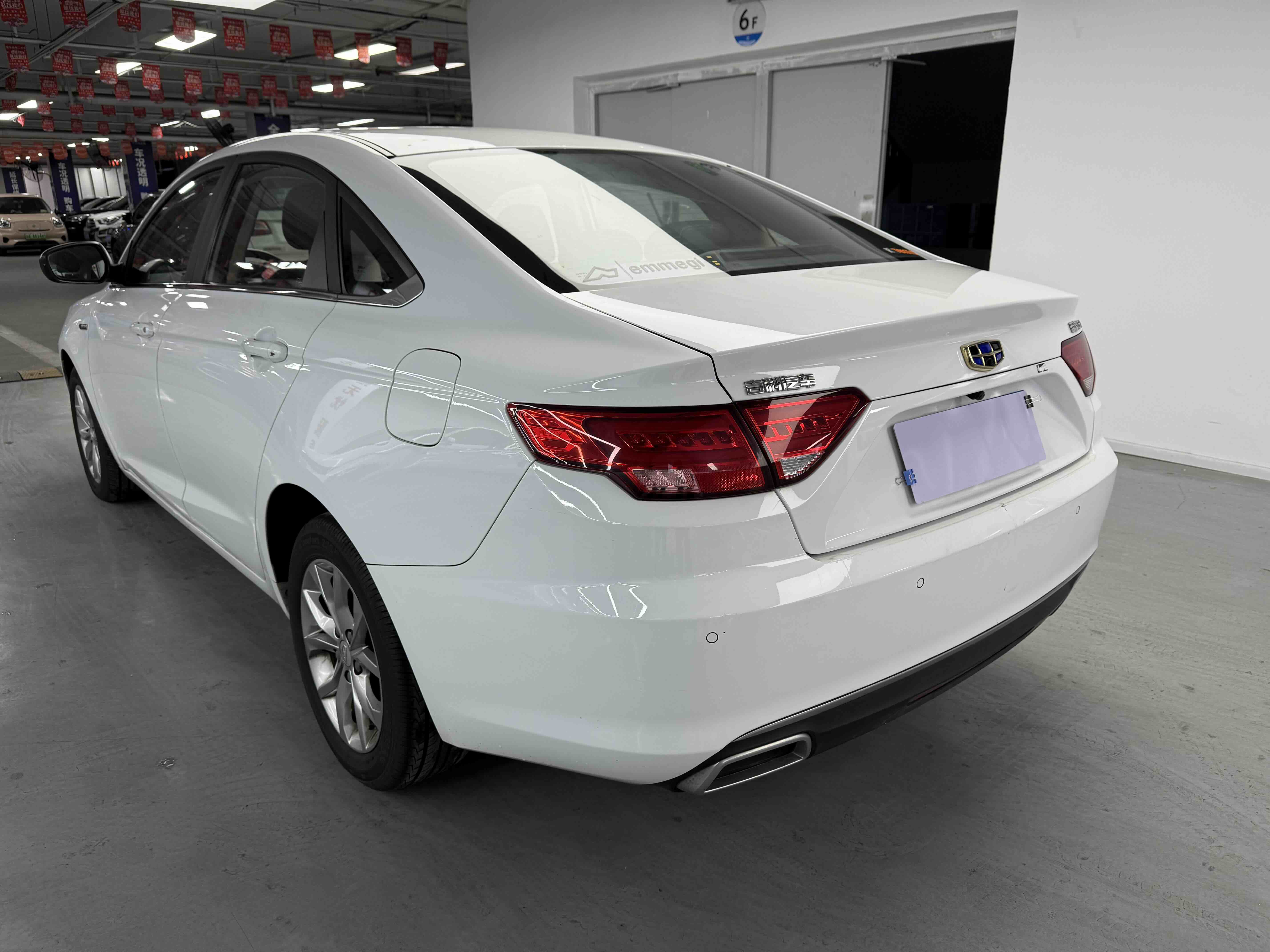 Emgrand GL 2018 car image #10