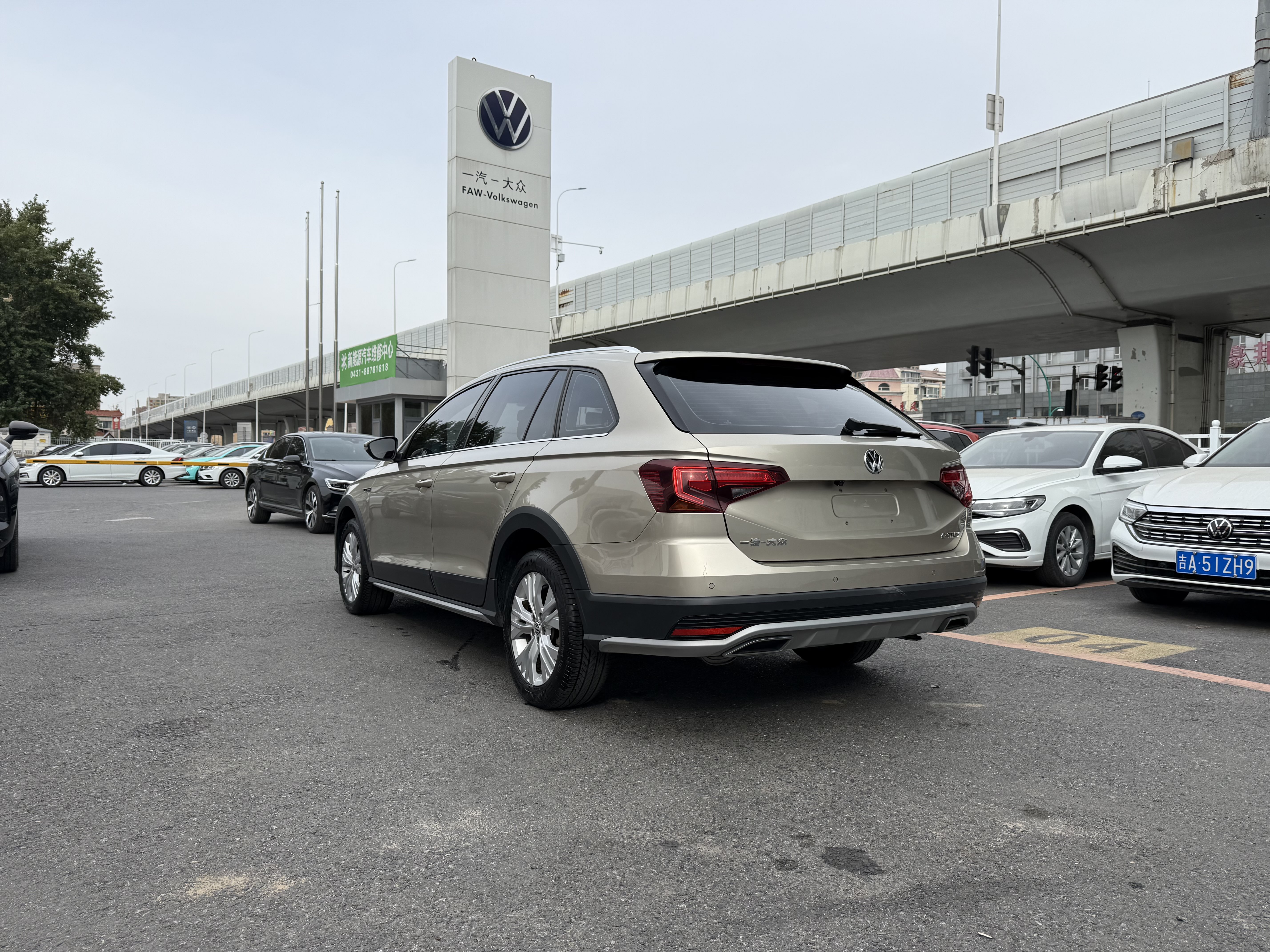 Volkswagen C-Trek 2017 immagine di auto #10