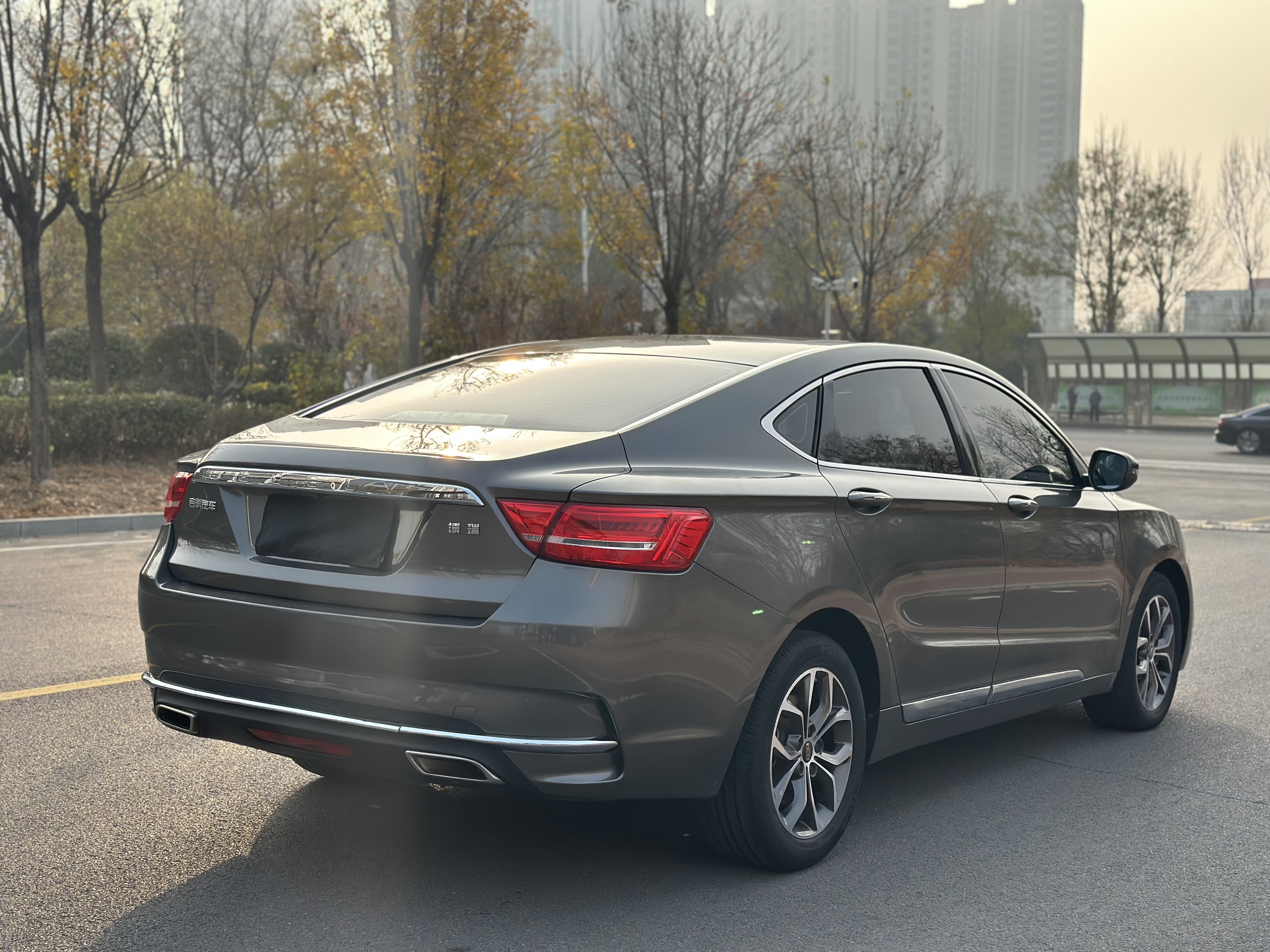 GEELY Ulion 2017 immagine di auto #10