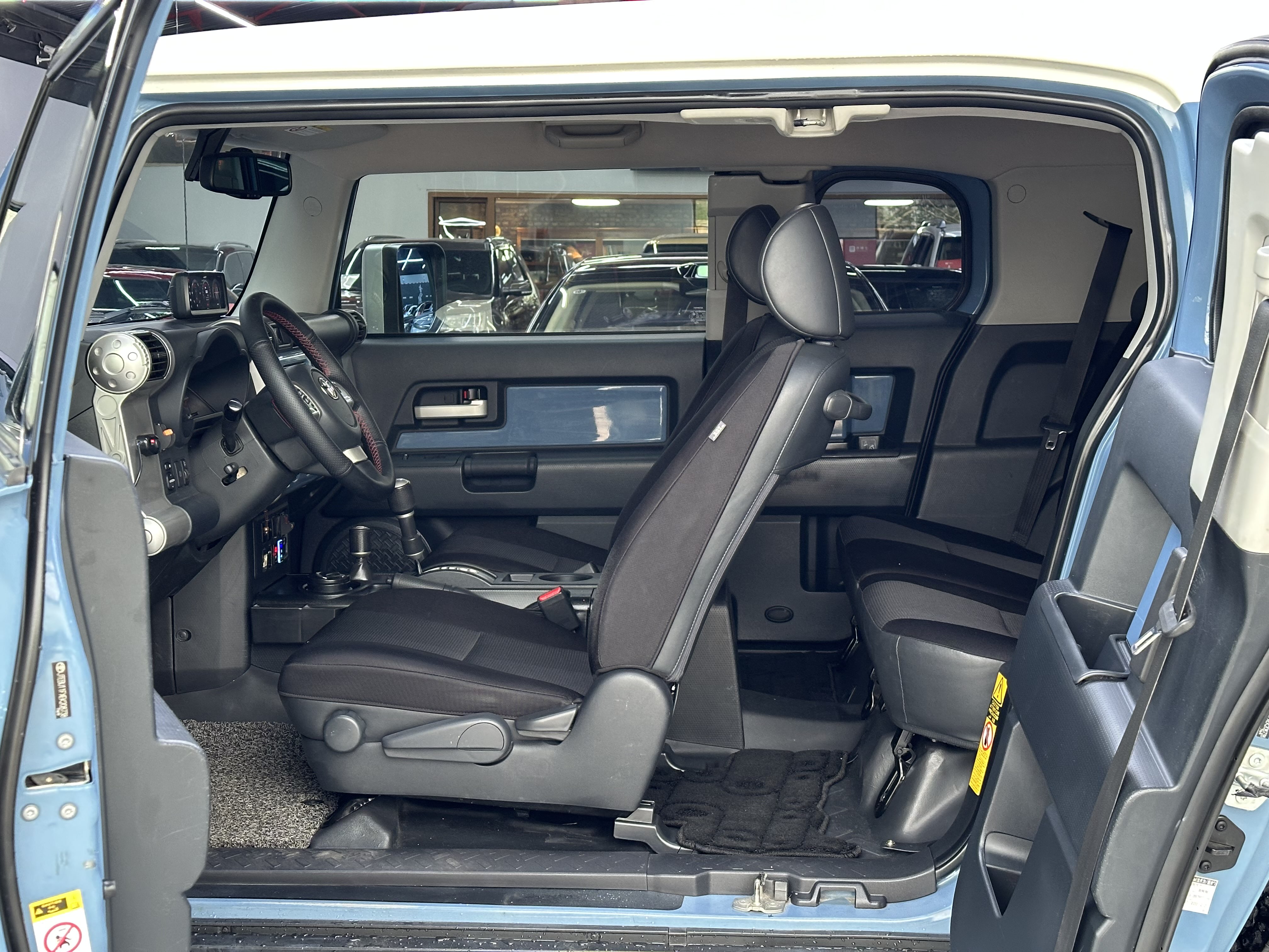 Toyota FJ Cruiser 2014 car image #10