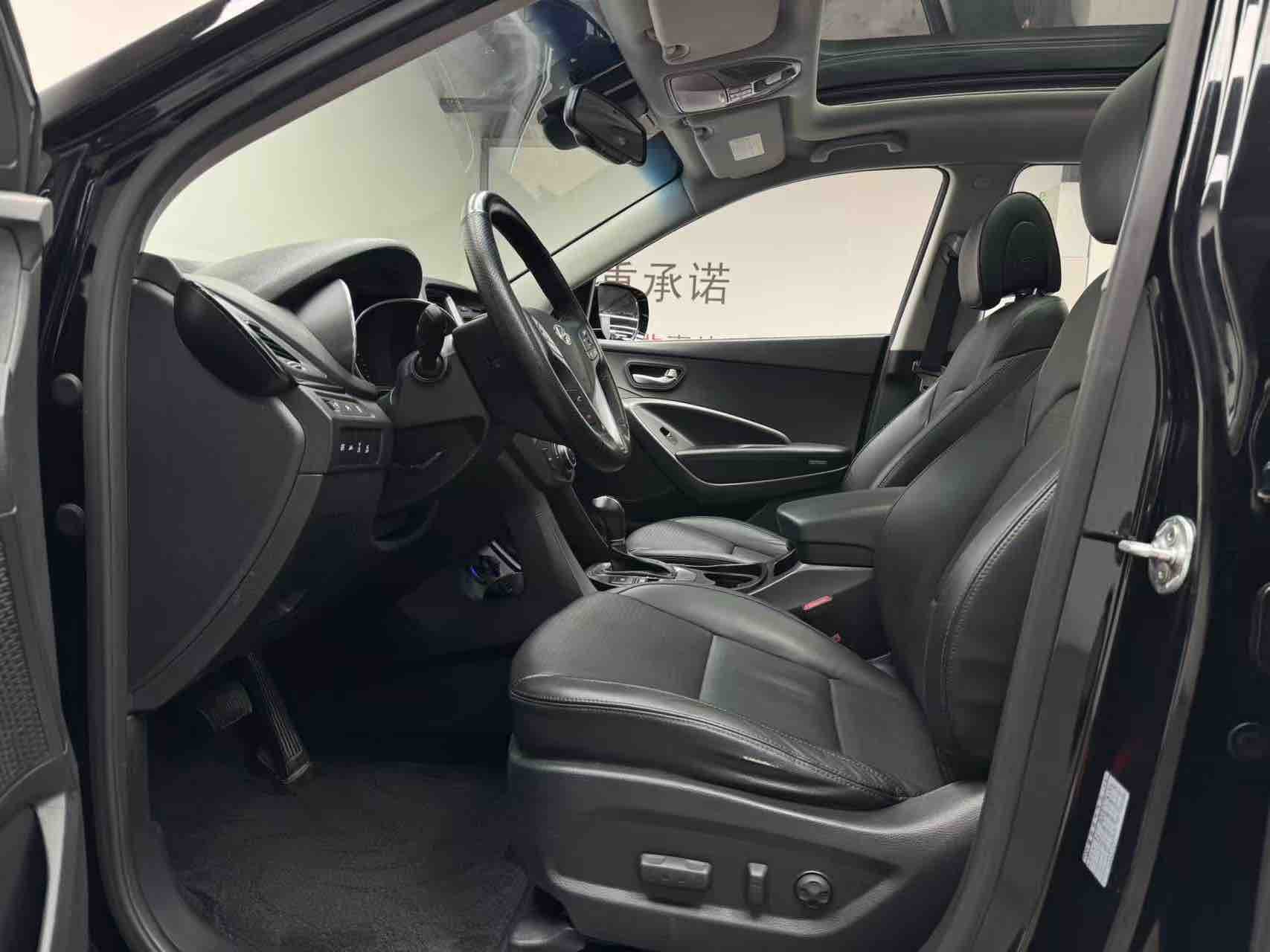 Hyundai Santa Fe (Imported) 2013 car image #10