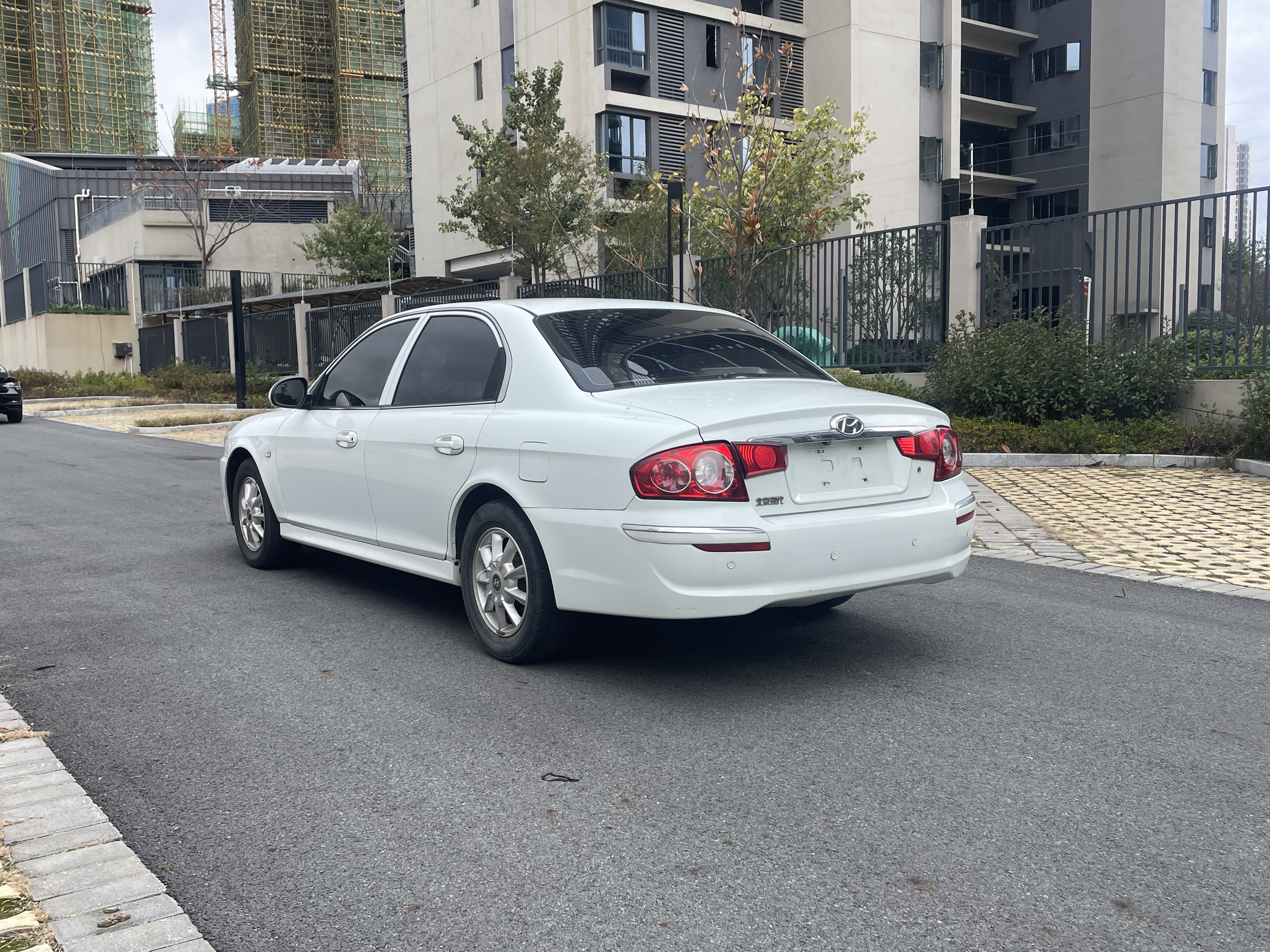 Hyundai moInca 2017 car image #10