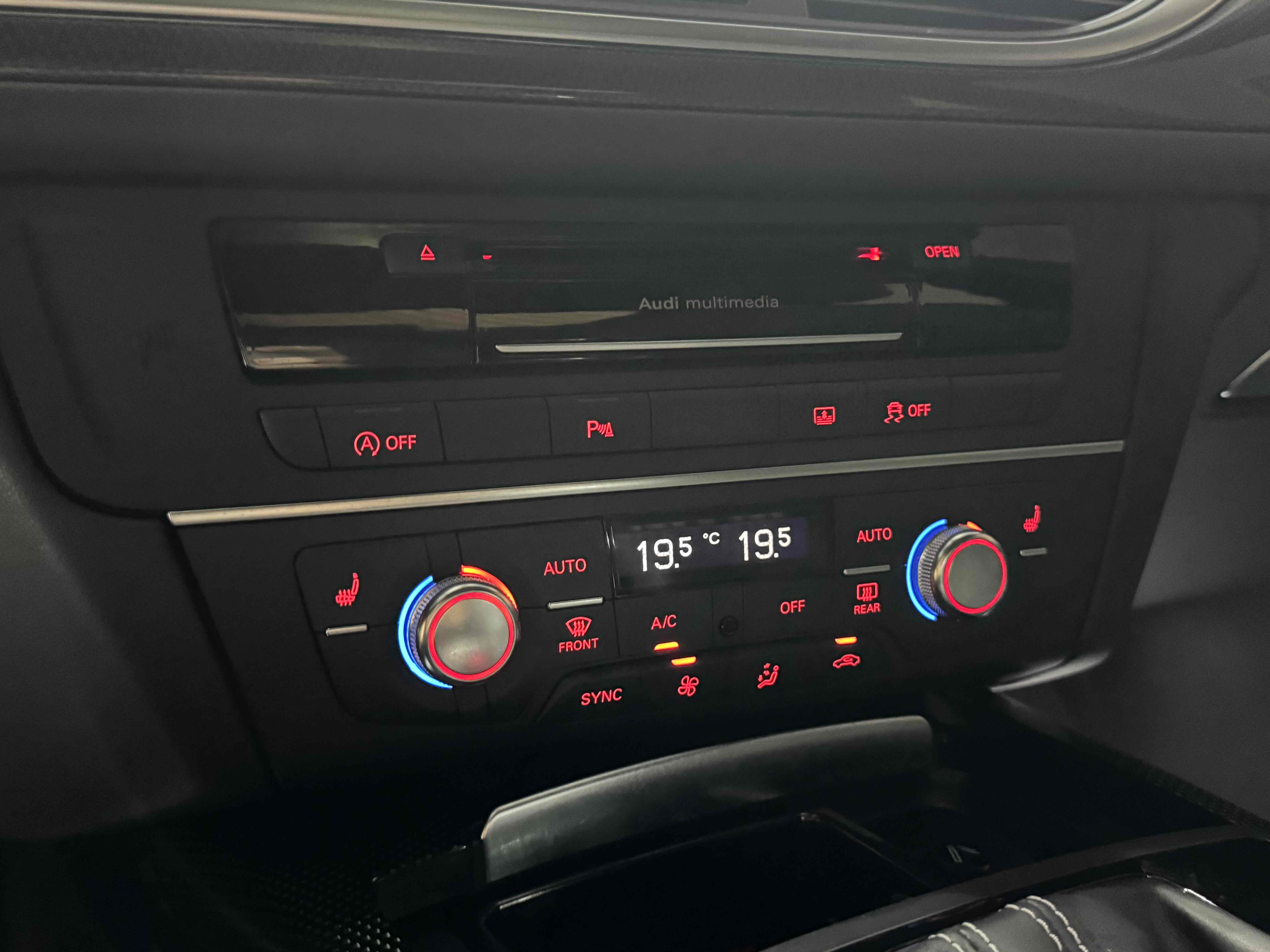 Audi S6 2018 car image #10