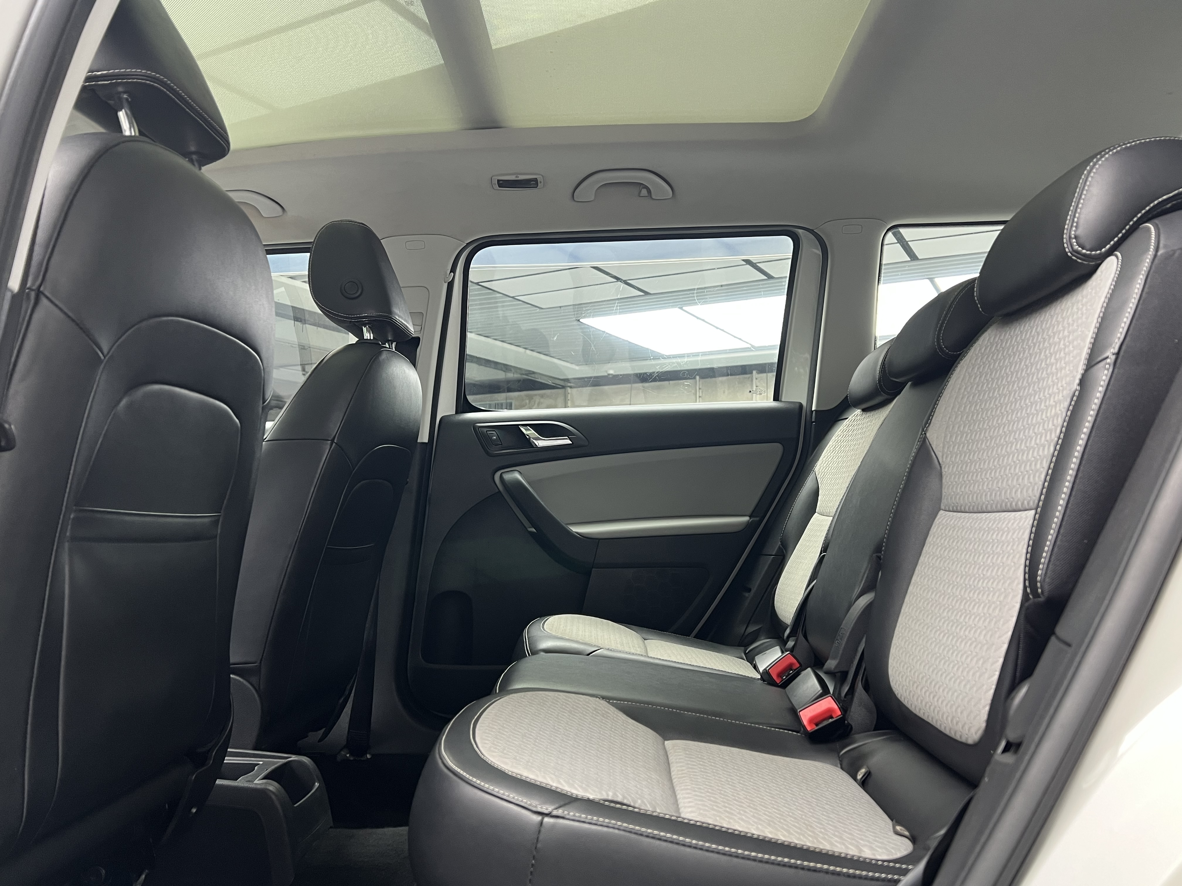 Skoda Yeti 2018 imagen de coche #10