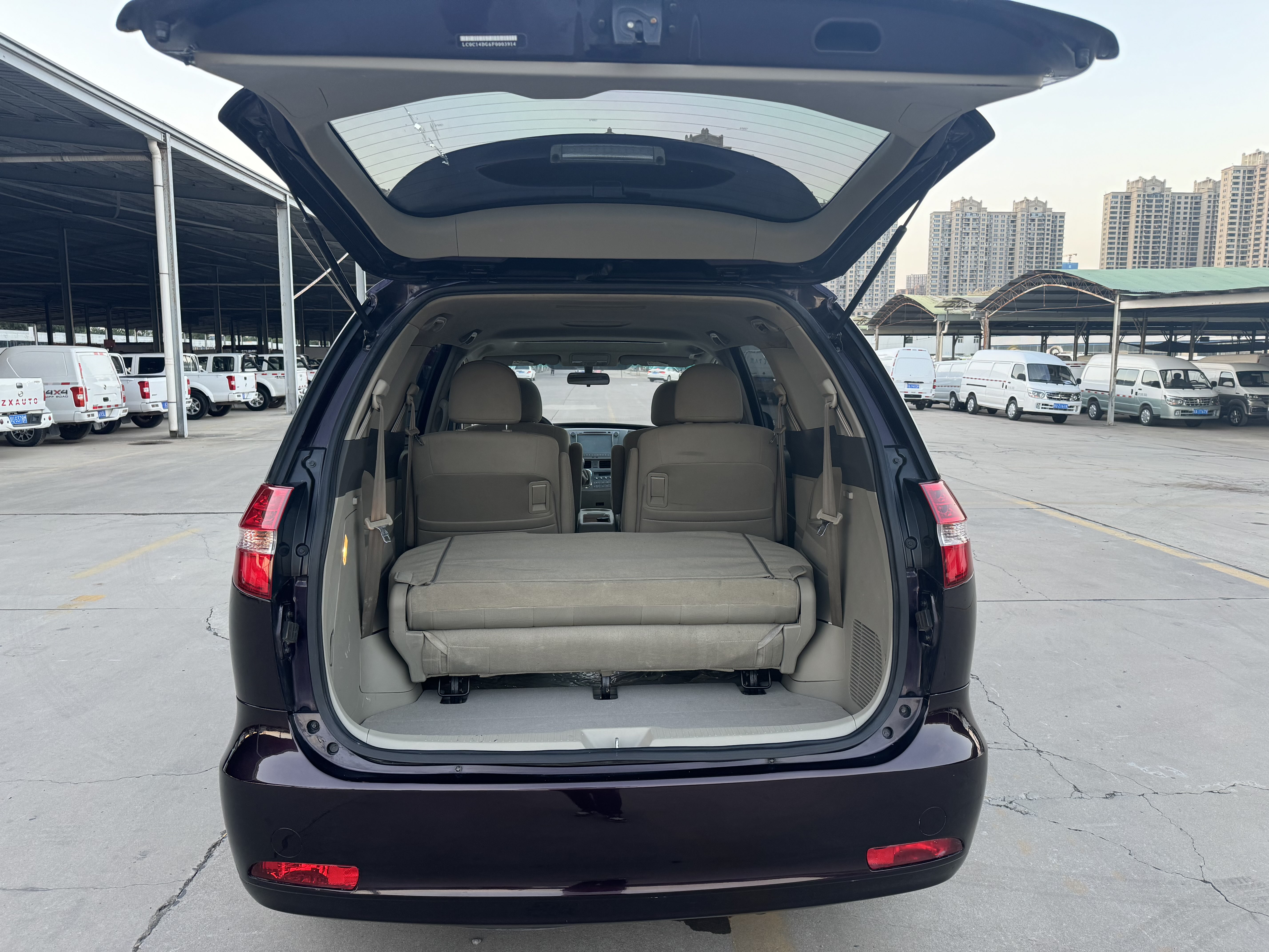 BYD M6 2015 #10 BYD M6 2015 car image #10