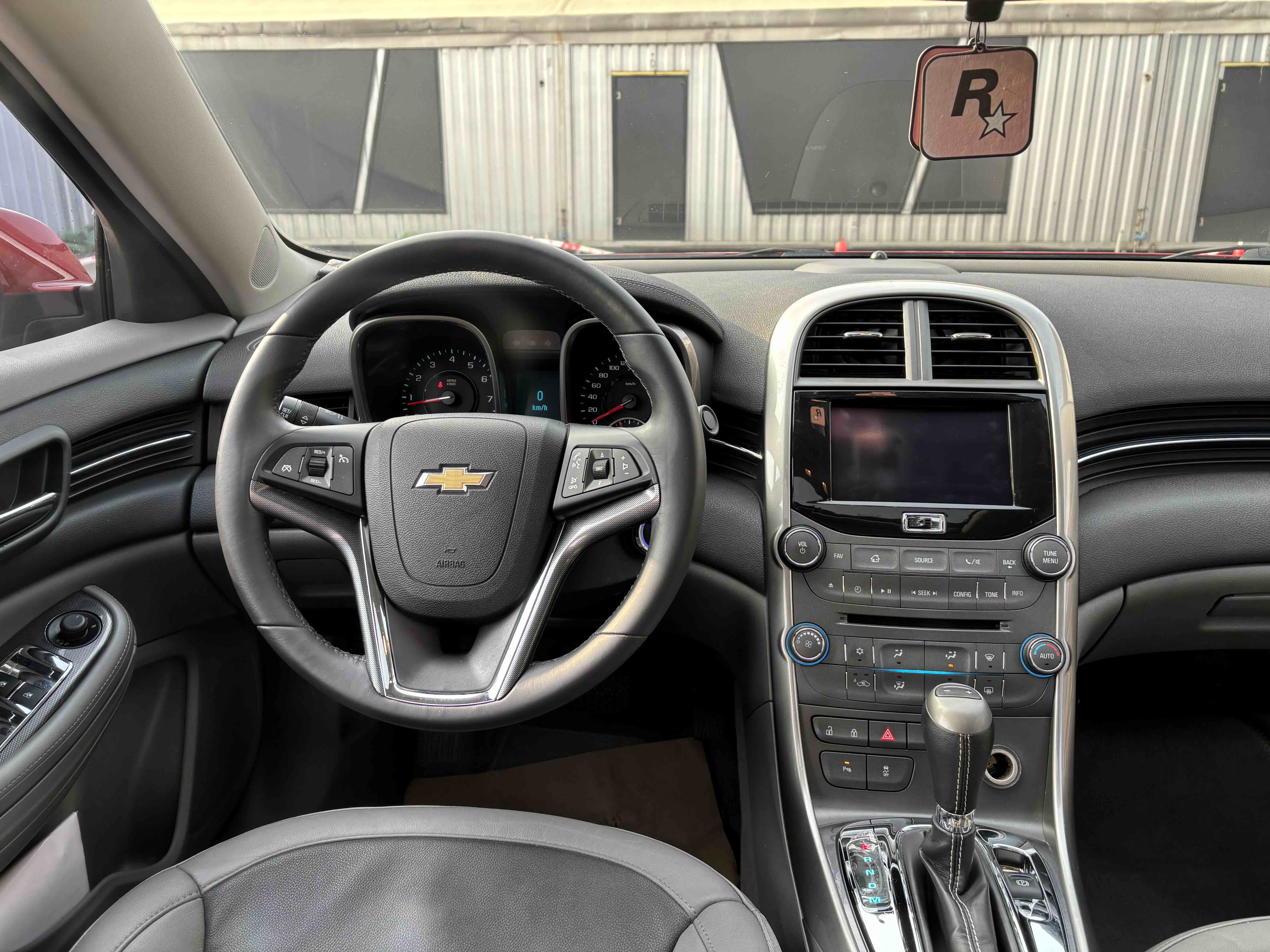 Chevrolet Malibu 2013 изображение автомобиля #10