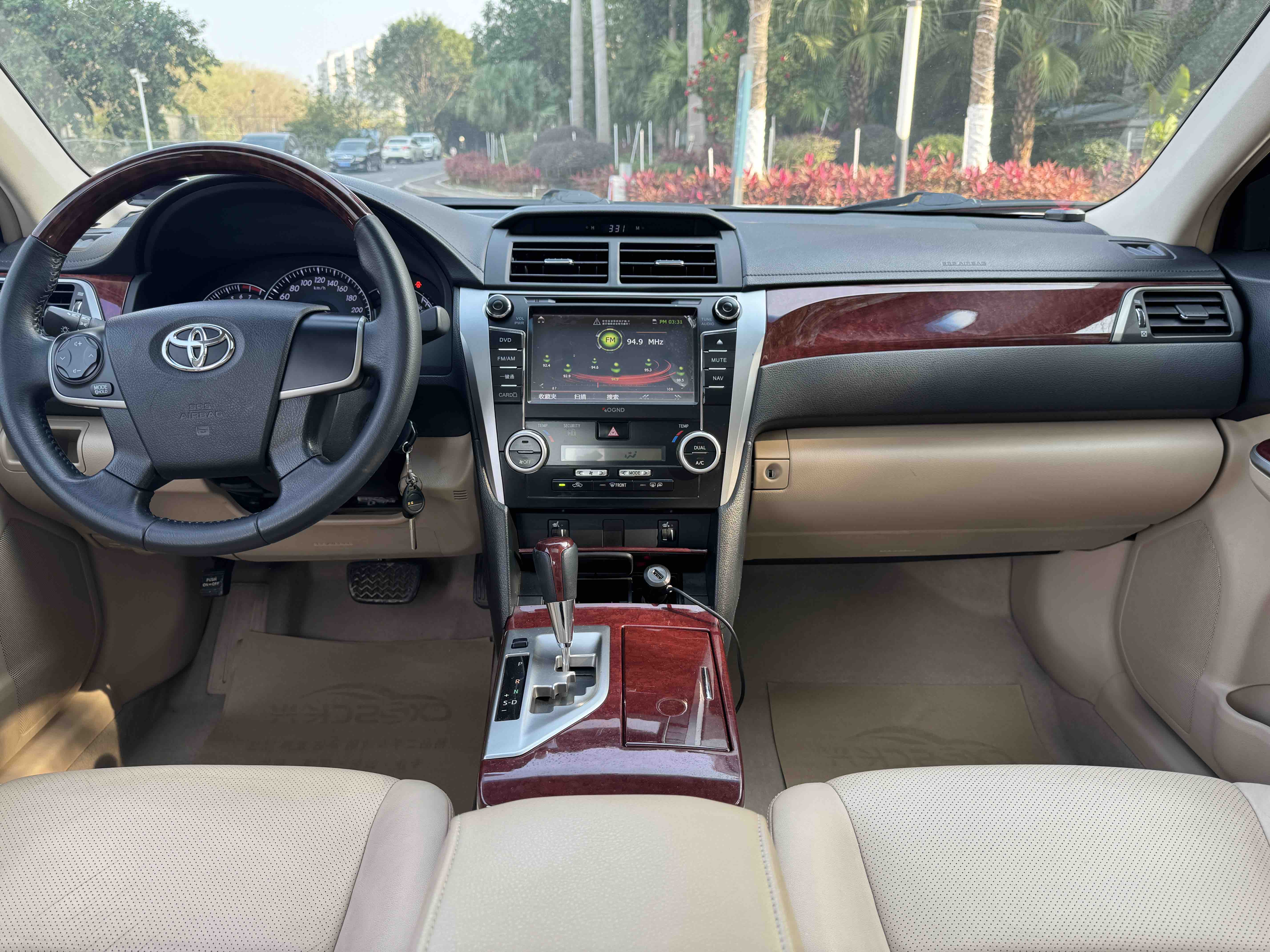 Toyota Camry 2014 car image #10