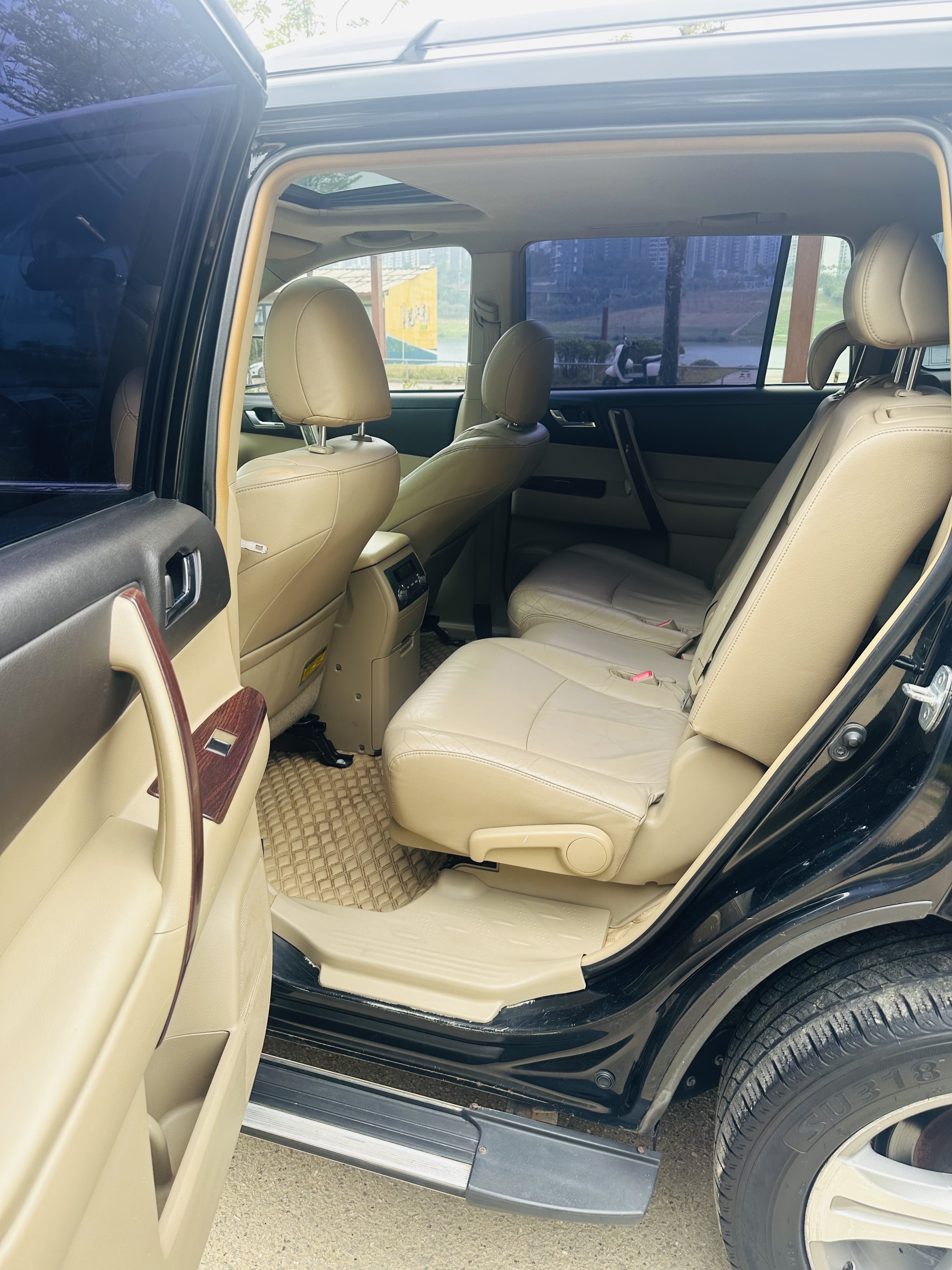 Toyota Highlander 2010 image de voiture #10