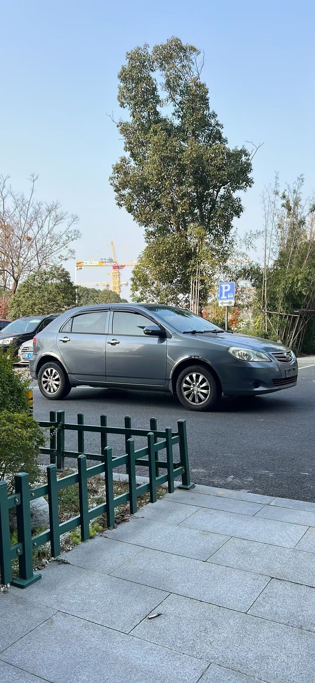 BYD F3R 2011 #10 BYD F3R 2011 car image #10