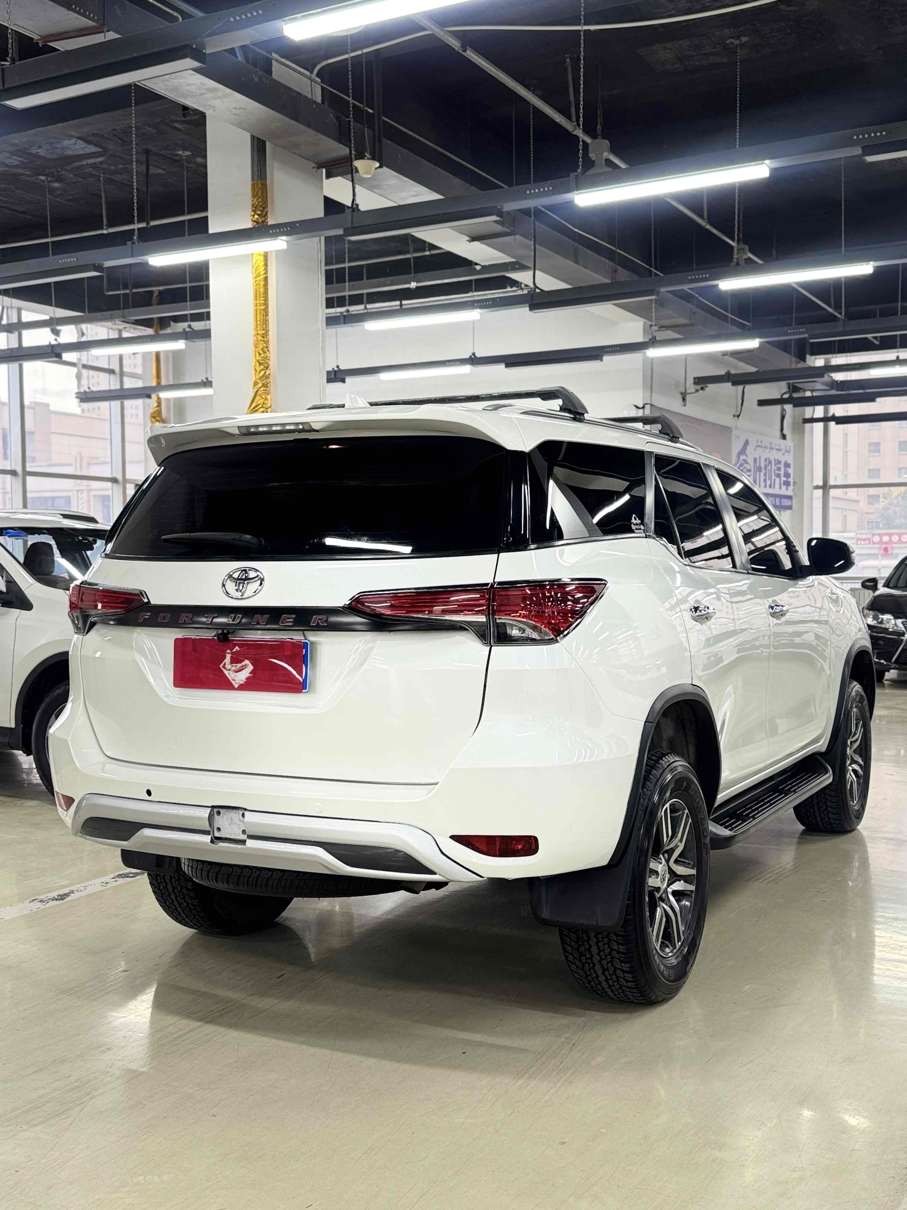 Toyota Fortuner 2018 #10 Toyota Fortuner 2018 car image #10