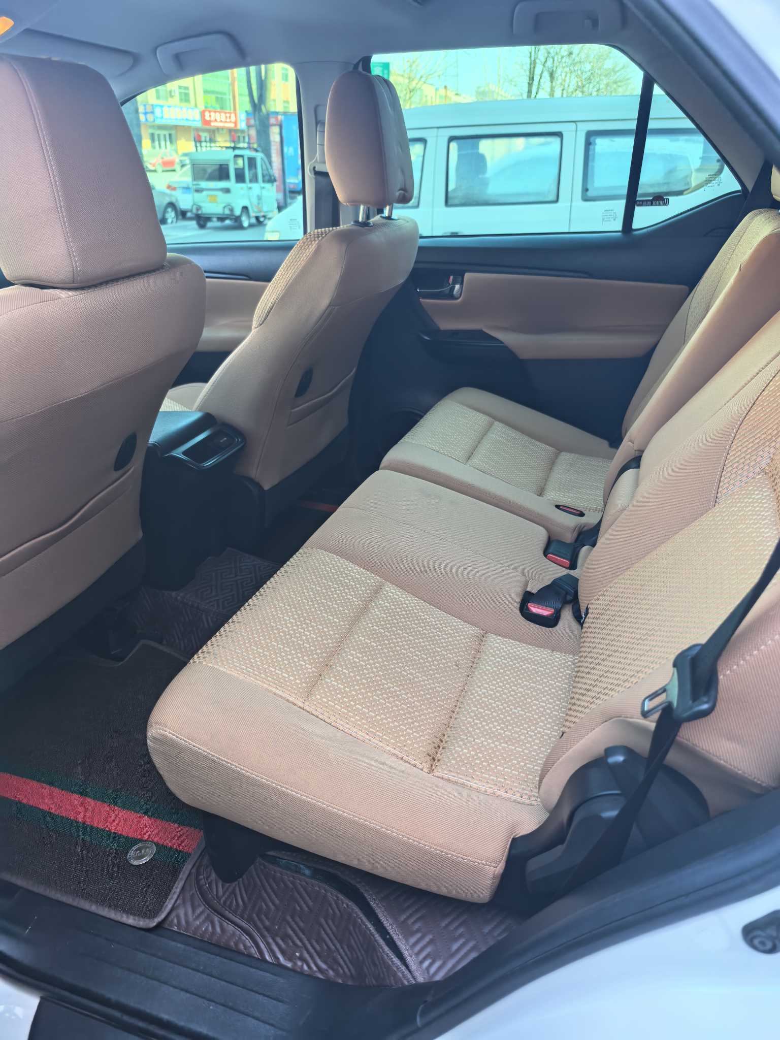 Toyota Fortuner 2019 car image #10