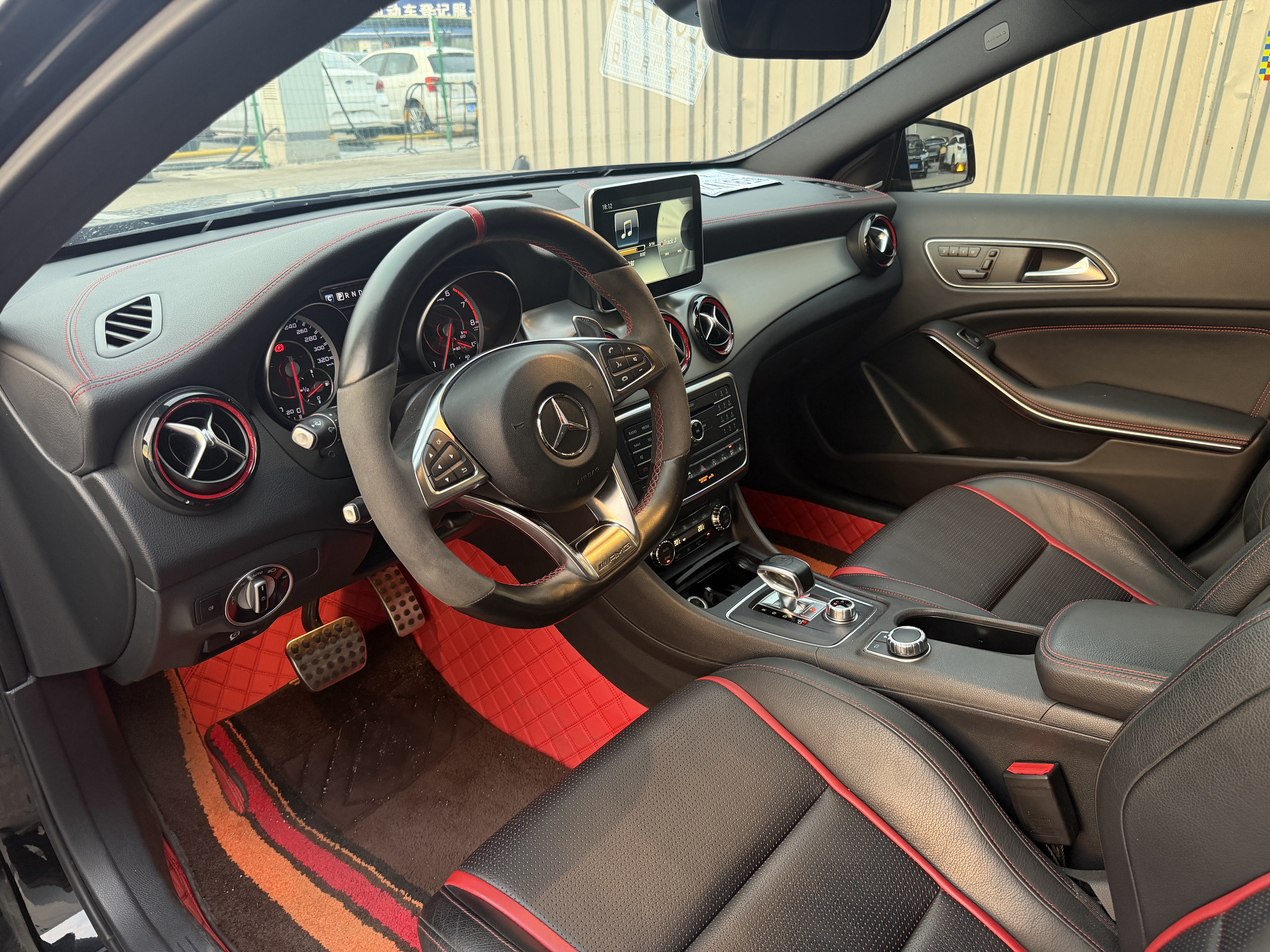 Mercedes-Benz GLA AMG 2016 car image #10