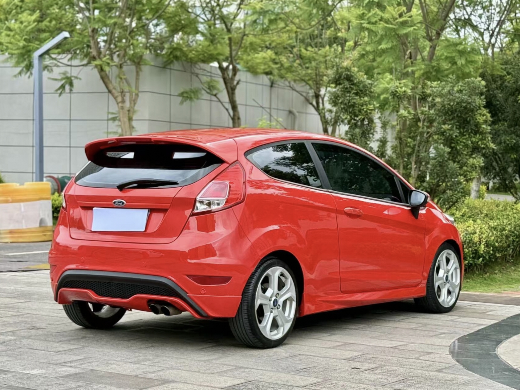 Ford Fiesta (Imported) 2015 car image #10