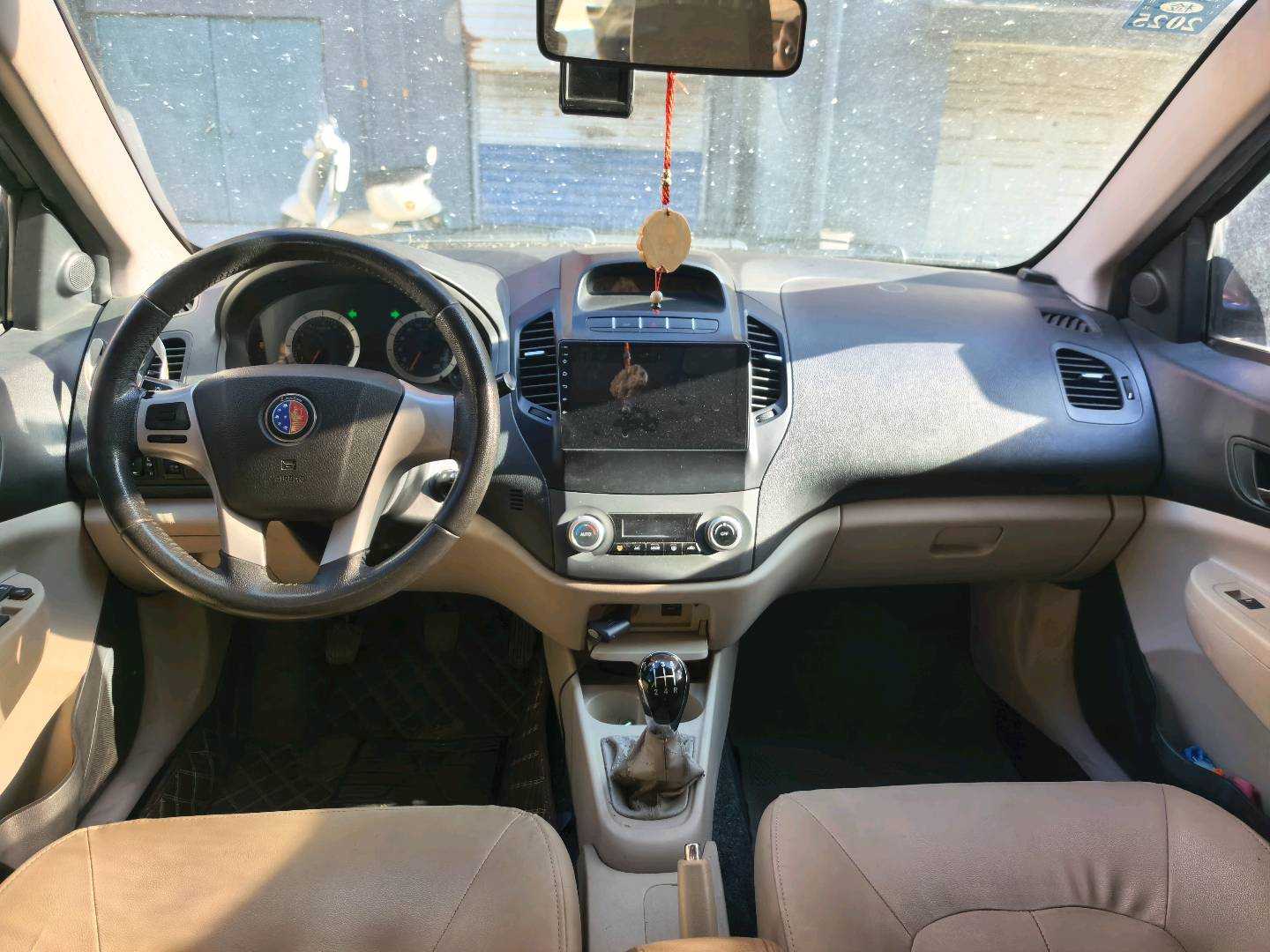 GEELY KingKong Fortune 2013 immagine di auto #10