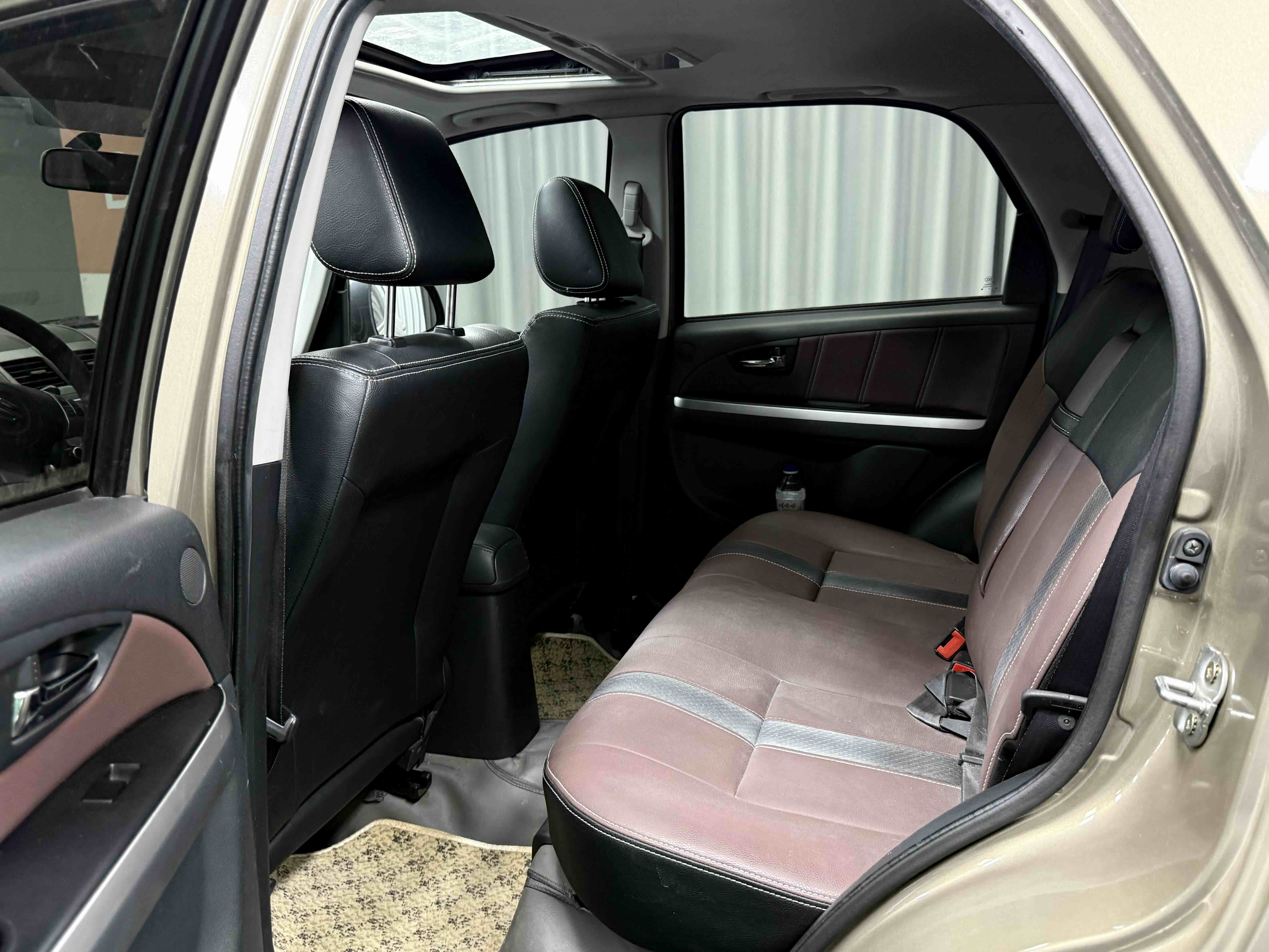 Suzuki SX4 Sedan 2012 imagem de carro #10