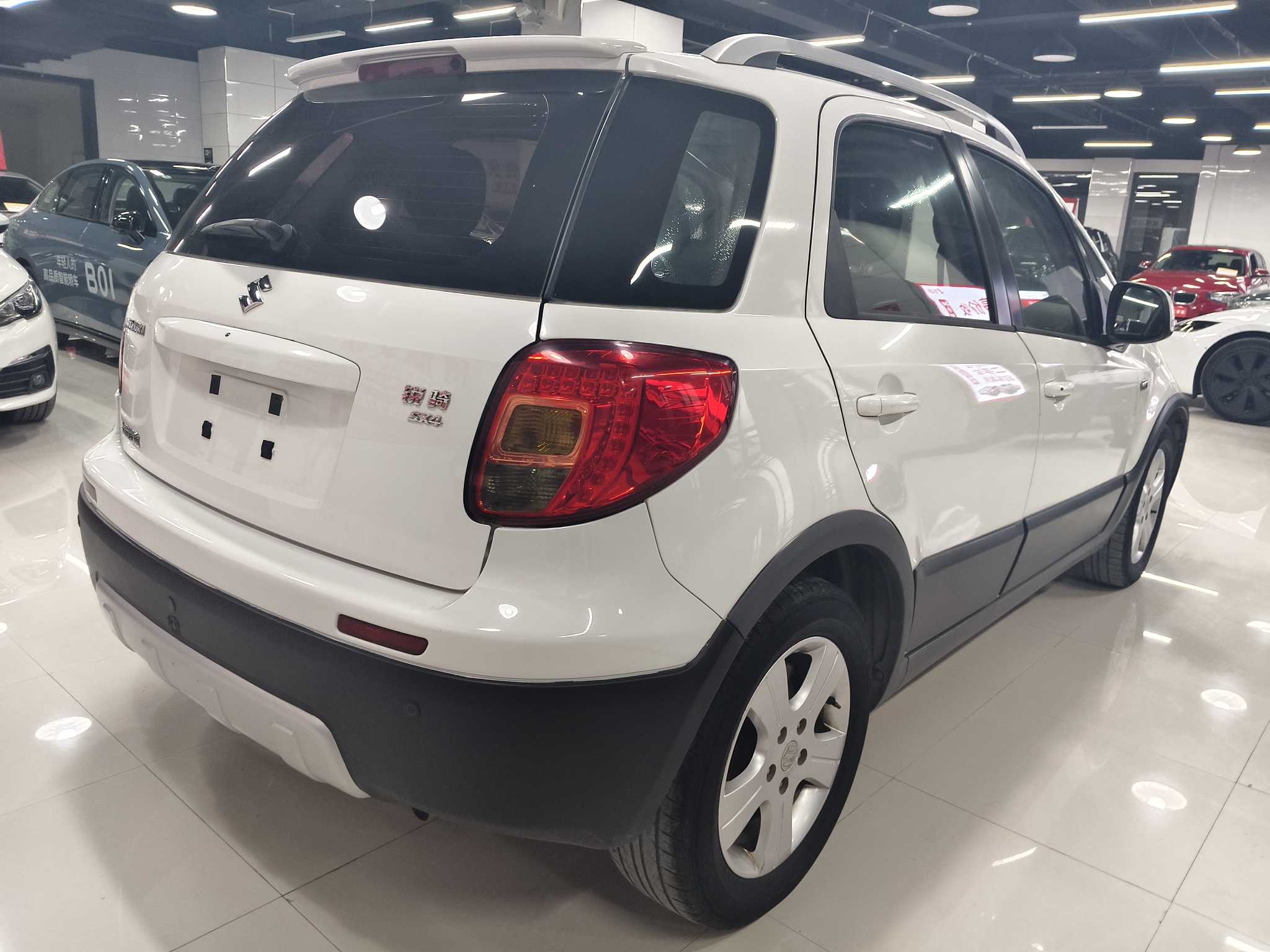 Suzuki SX4 Sedan 2013 imagem de carro #10