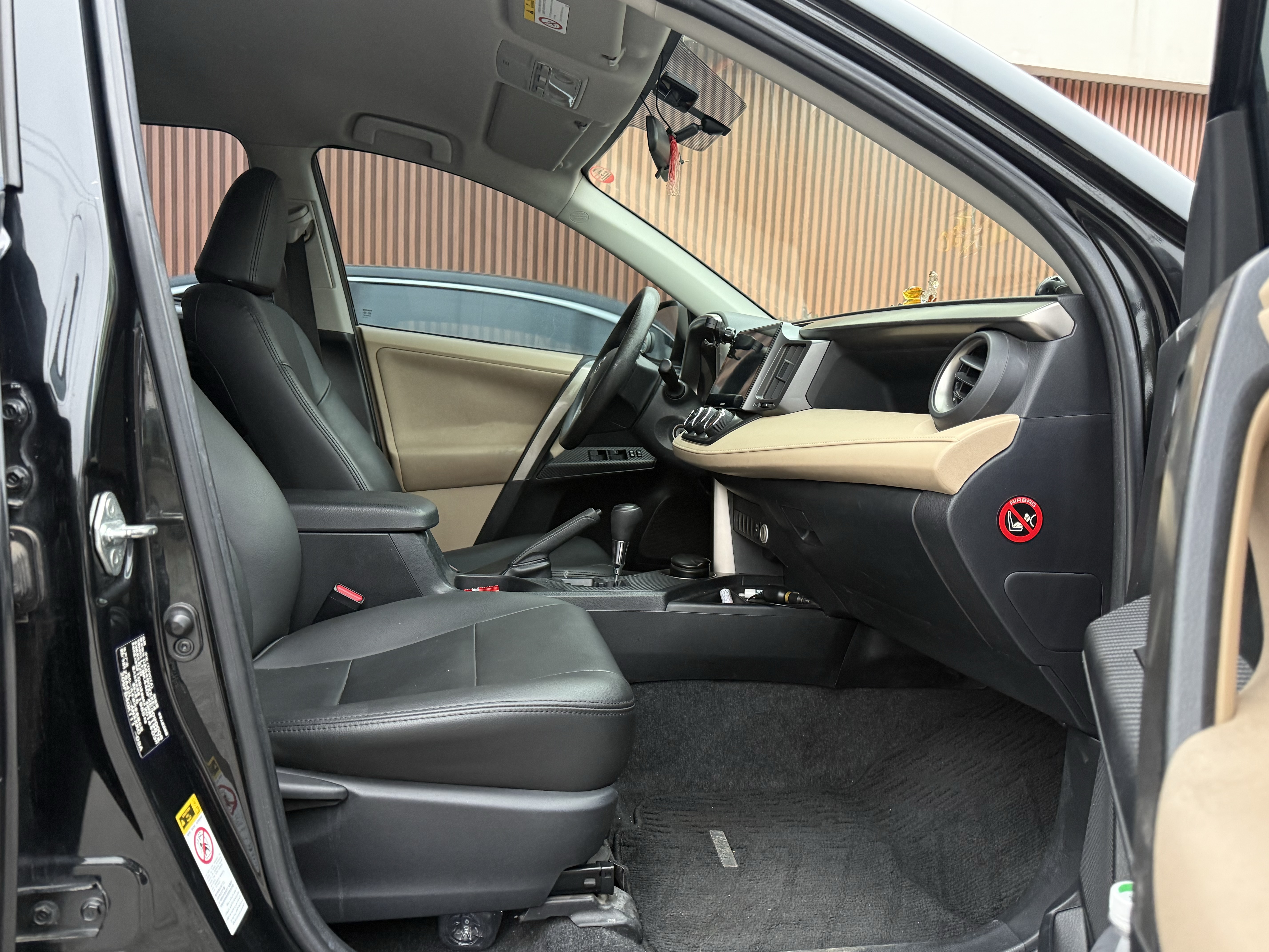 Toyota RAV4 2014 car image #10