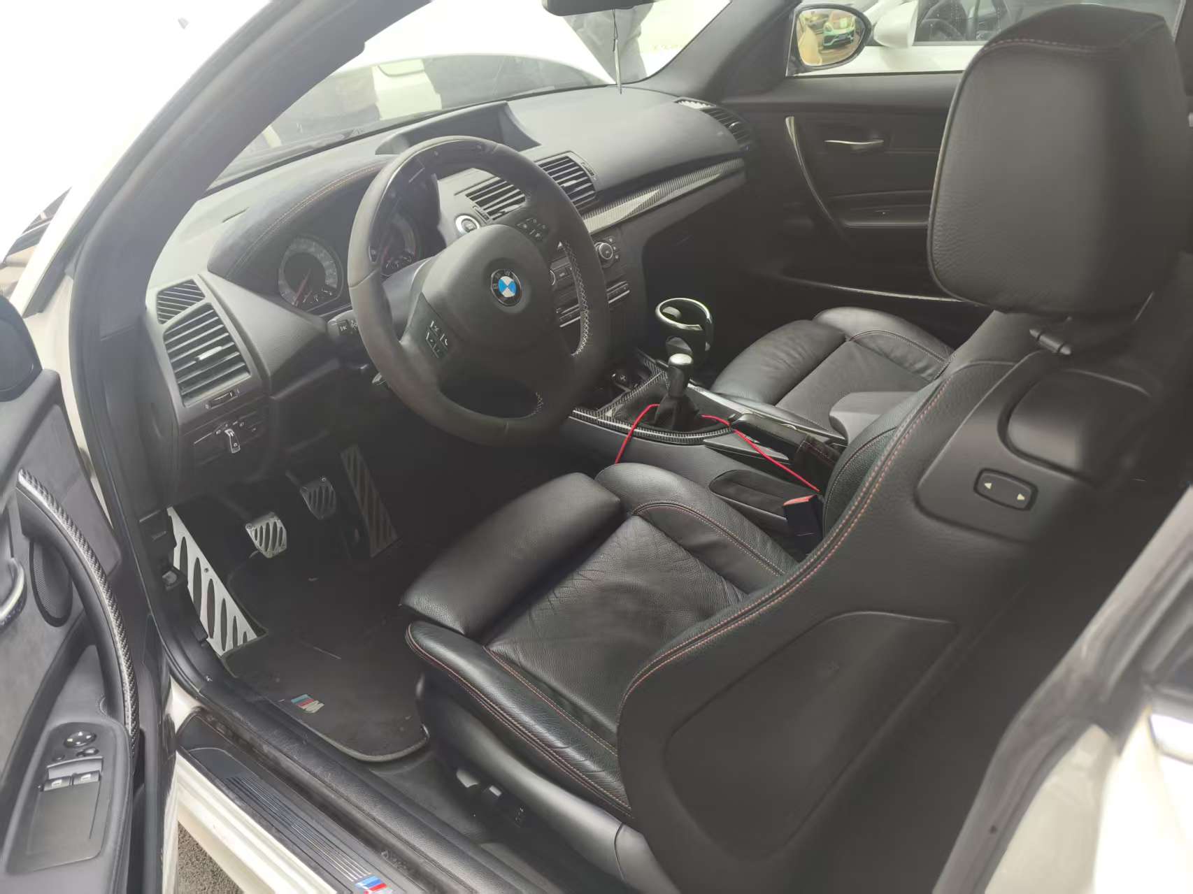 BMW 1 Series M 2012 car image #10