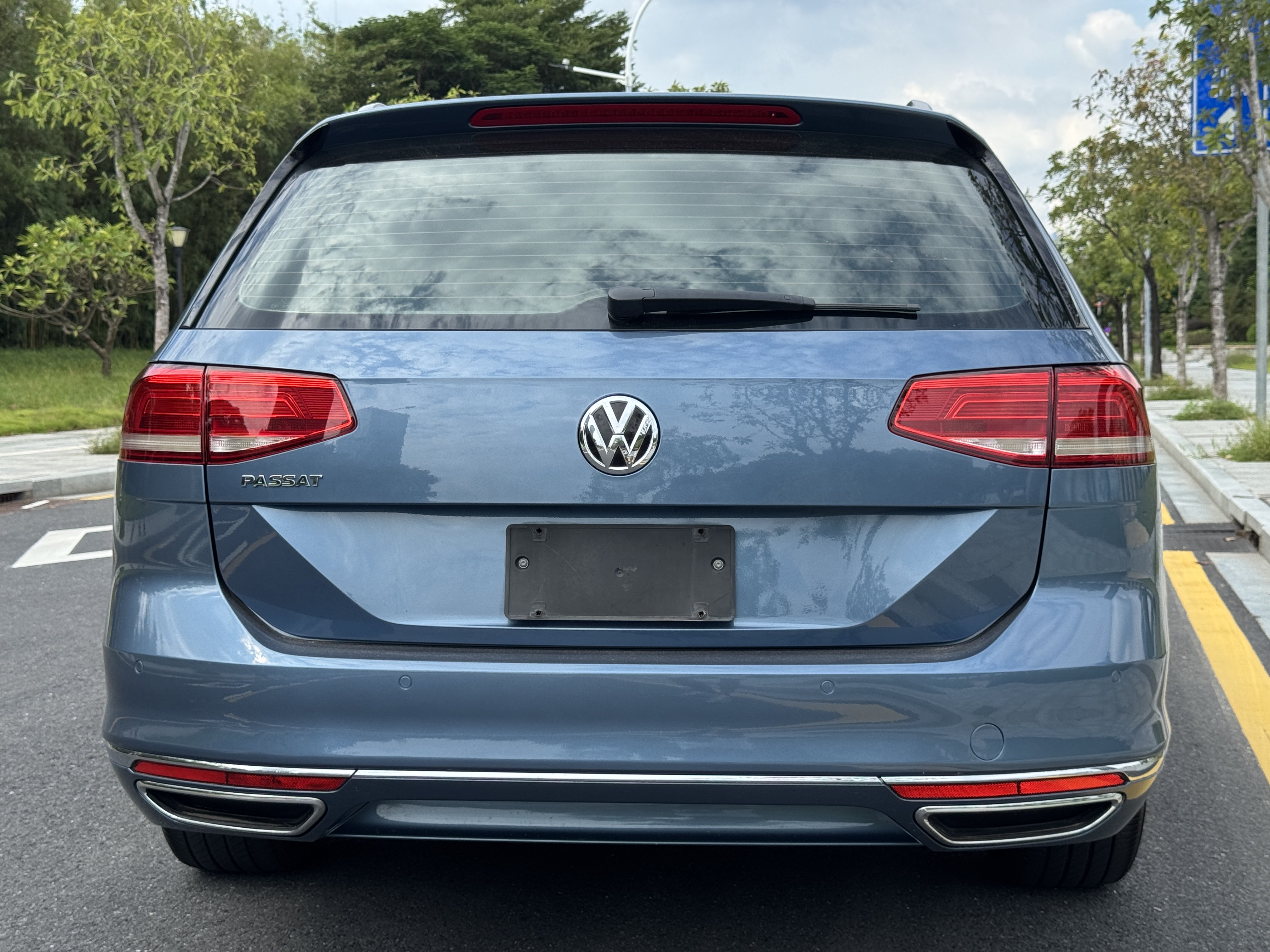 Volkswagen Passat Variant 2017 изображение автомобиля #10