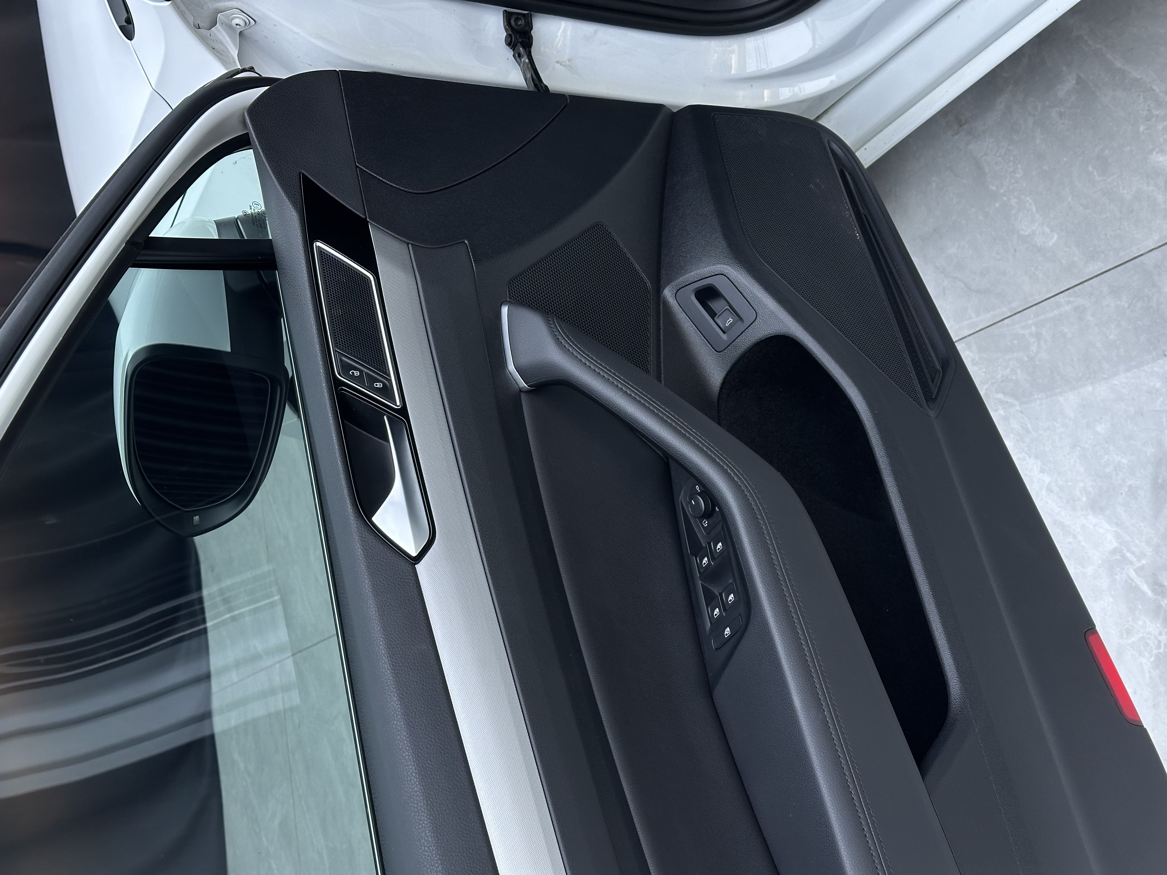 Volkswagen Passat Variant 2017 immagine di auto #10