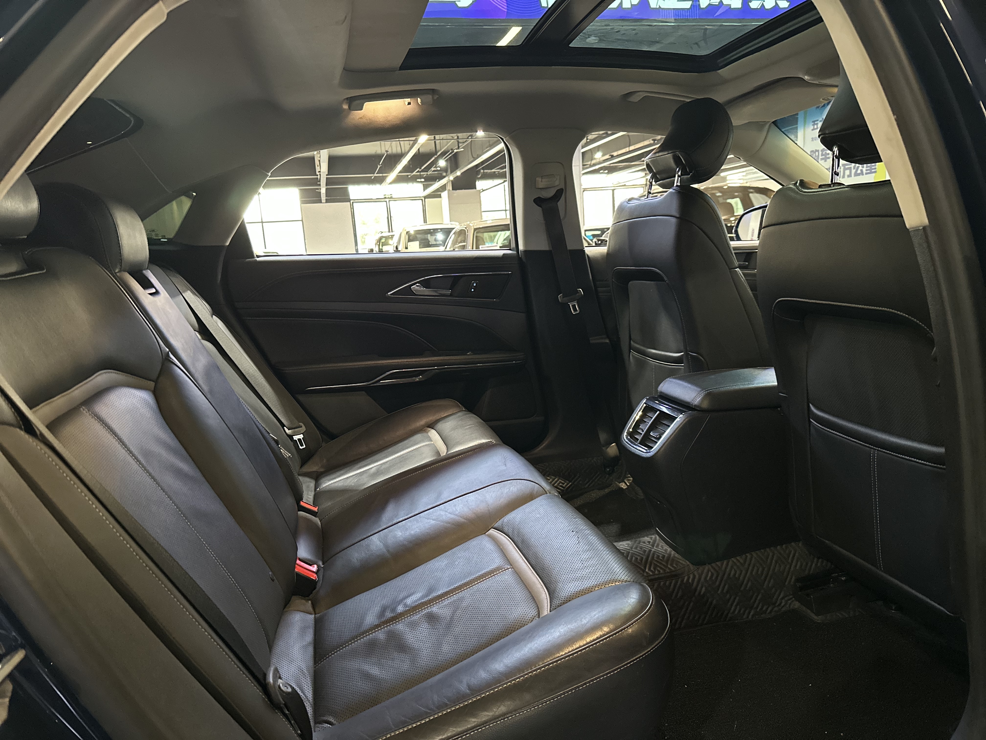 Ford Taurus 2016 immagine di auto #10