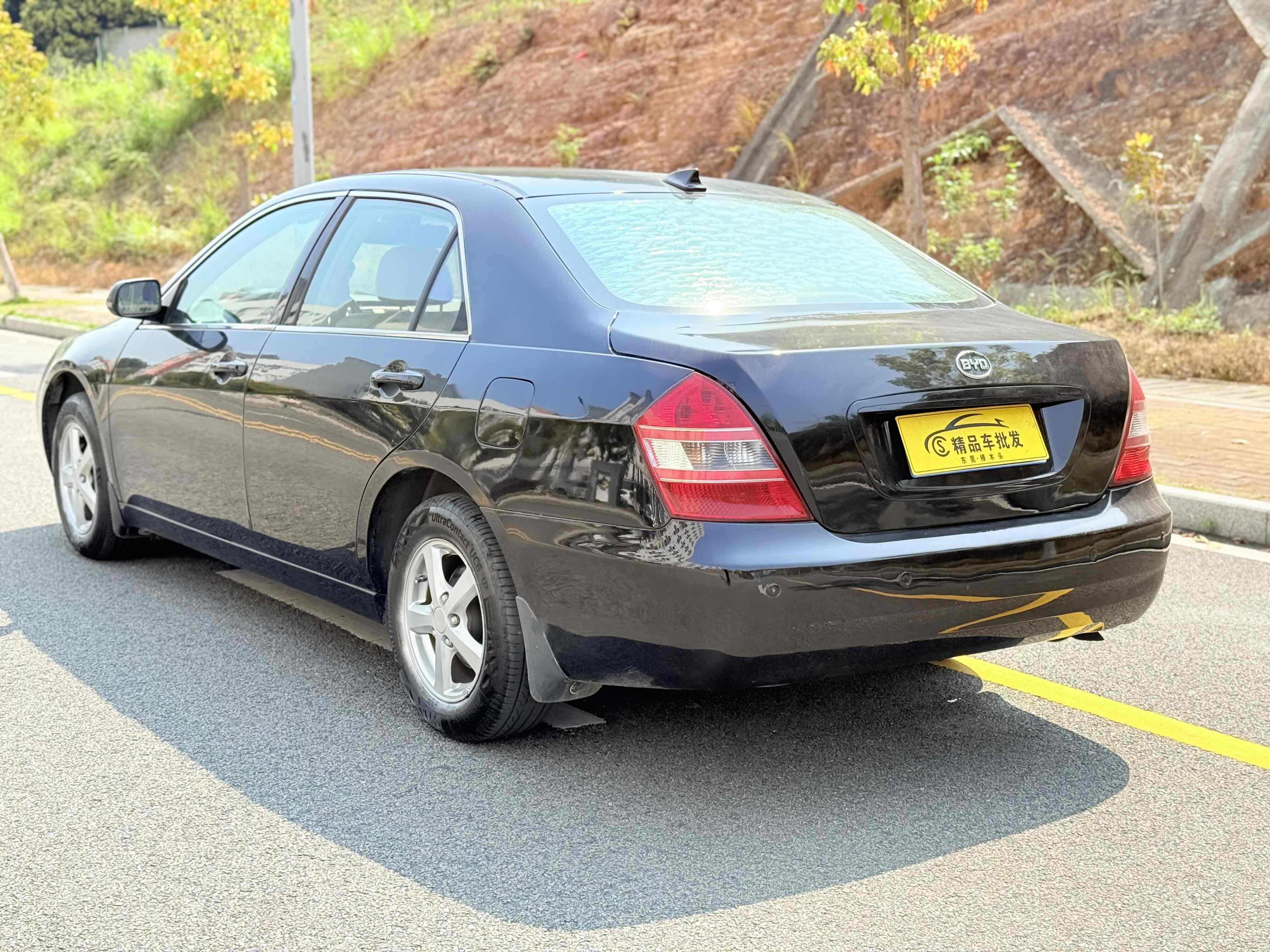 BYD F6 2010 car image #10